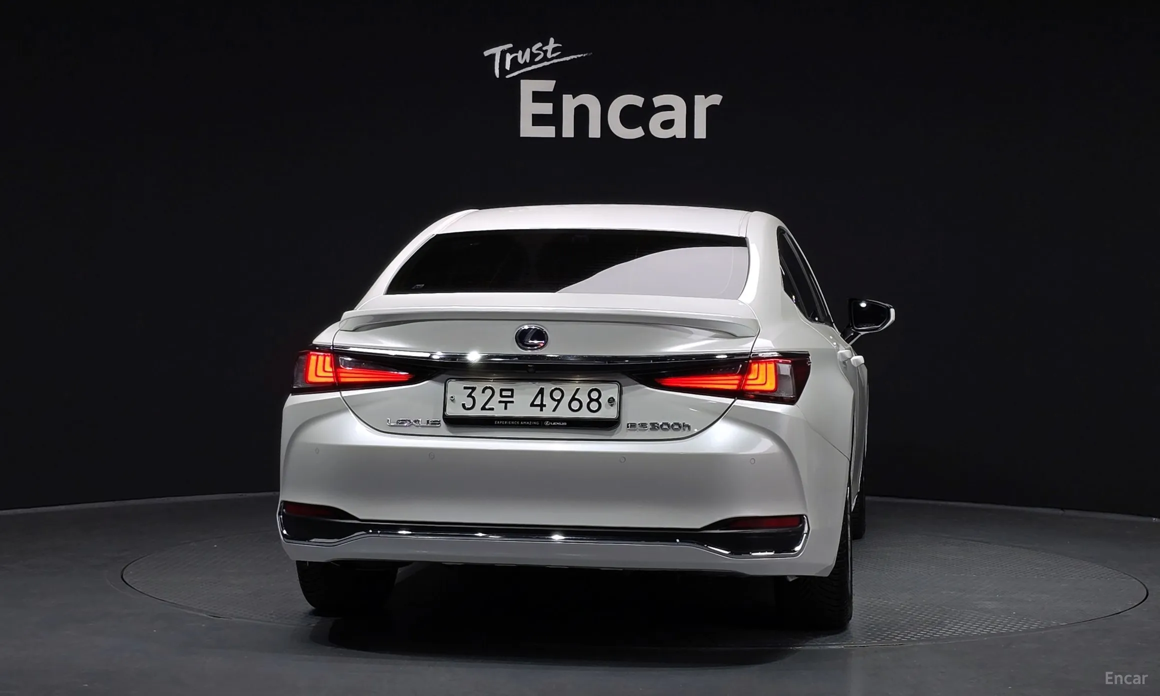 Lexus ES300h 7th Generation превью 4