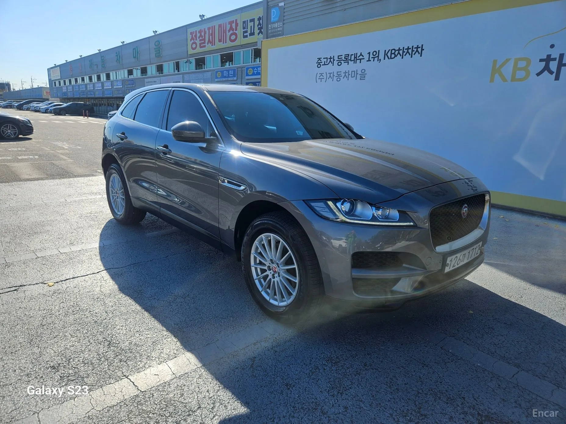 Jaguar F-PACE превью 2