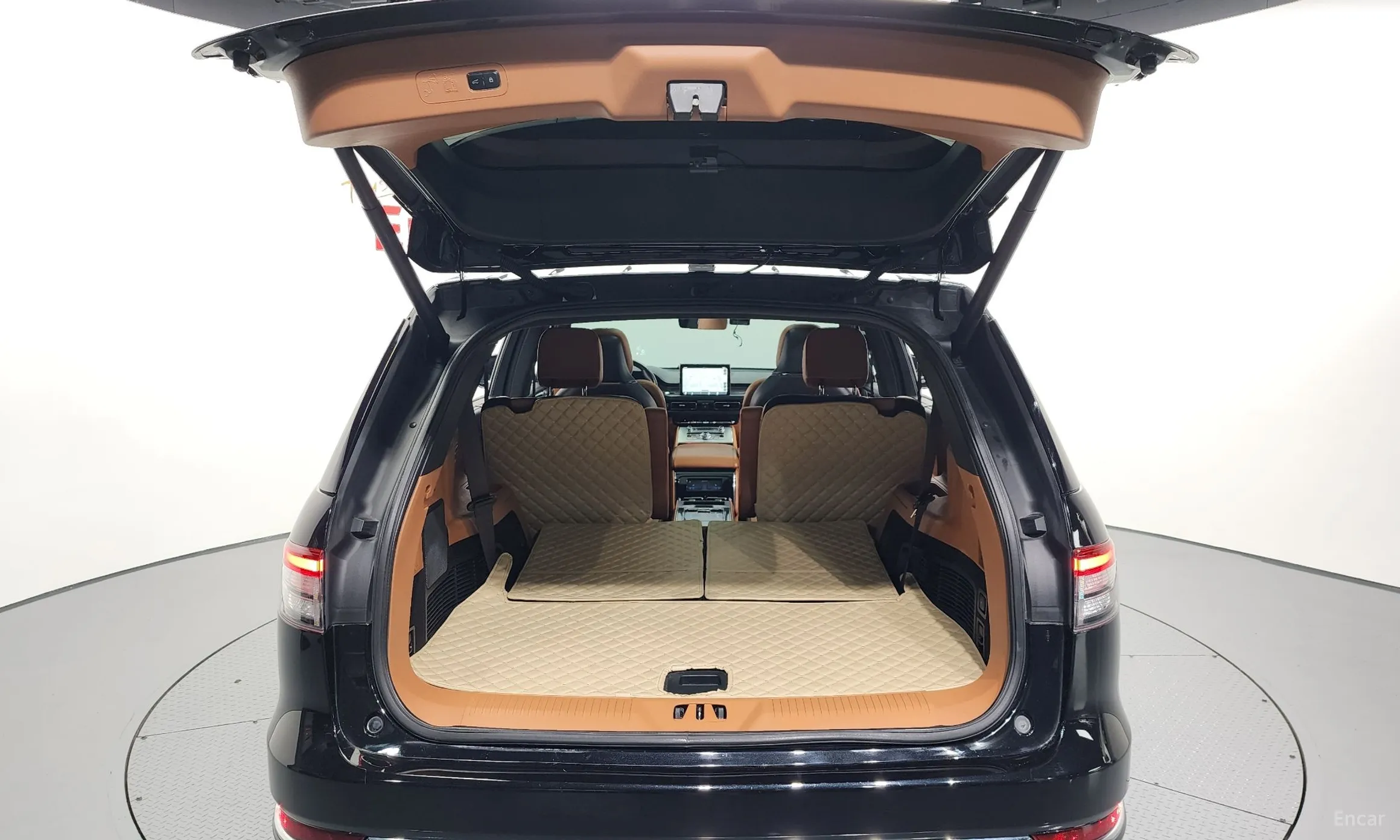 Lincoln Aviator 2nd Generation превью 20