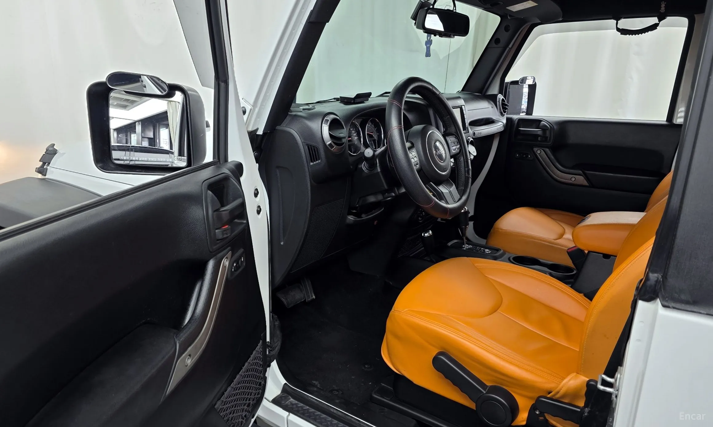 Jeep Wrangler (JK) превью 10
