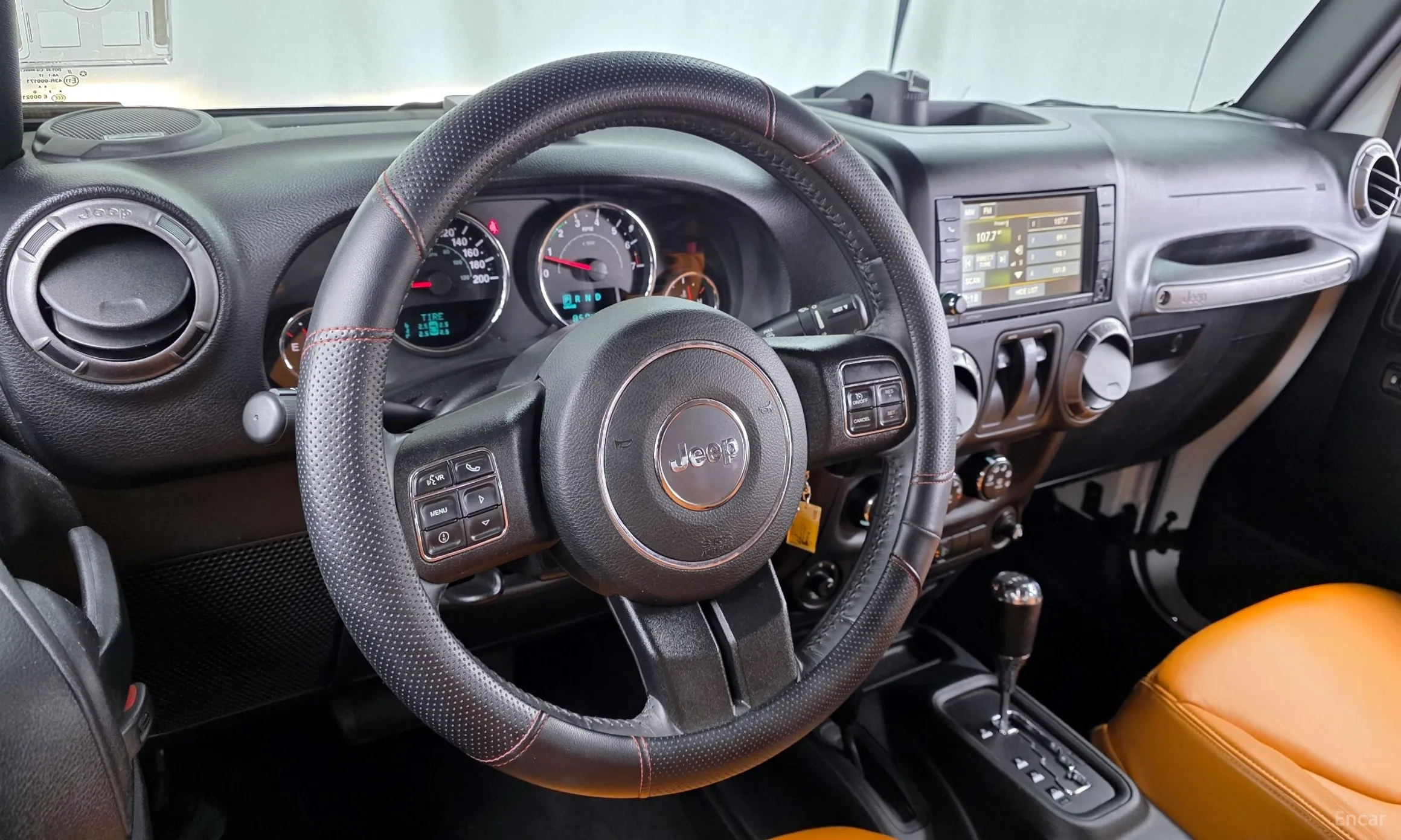 Jeep Wrangler (JK) превью 13