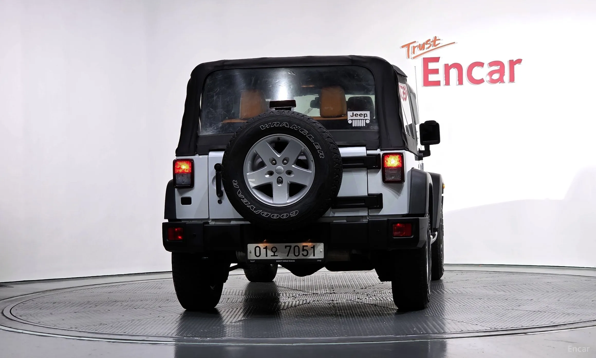 Jeep Wrangler (JK) превью 4