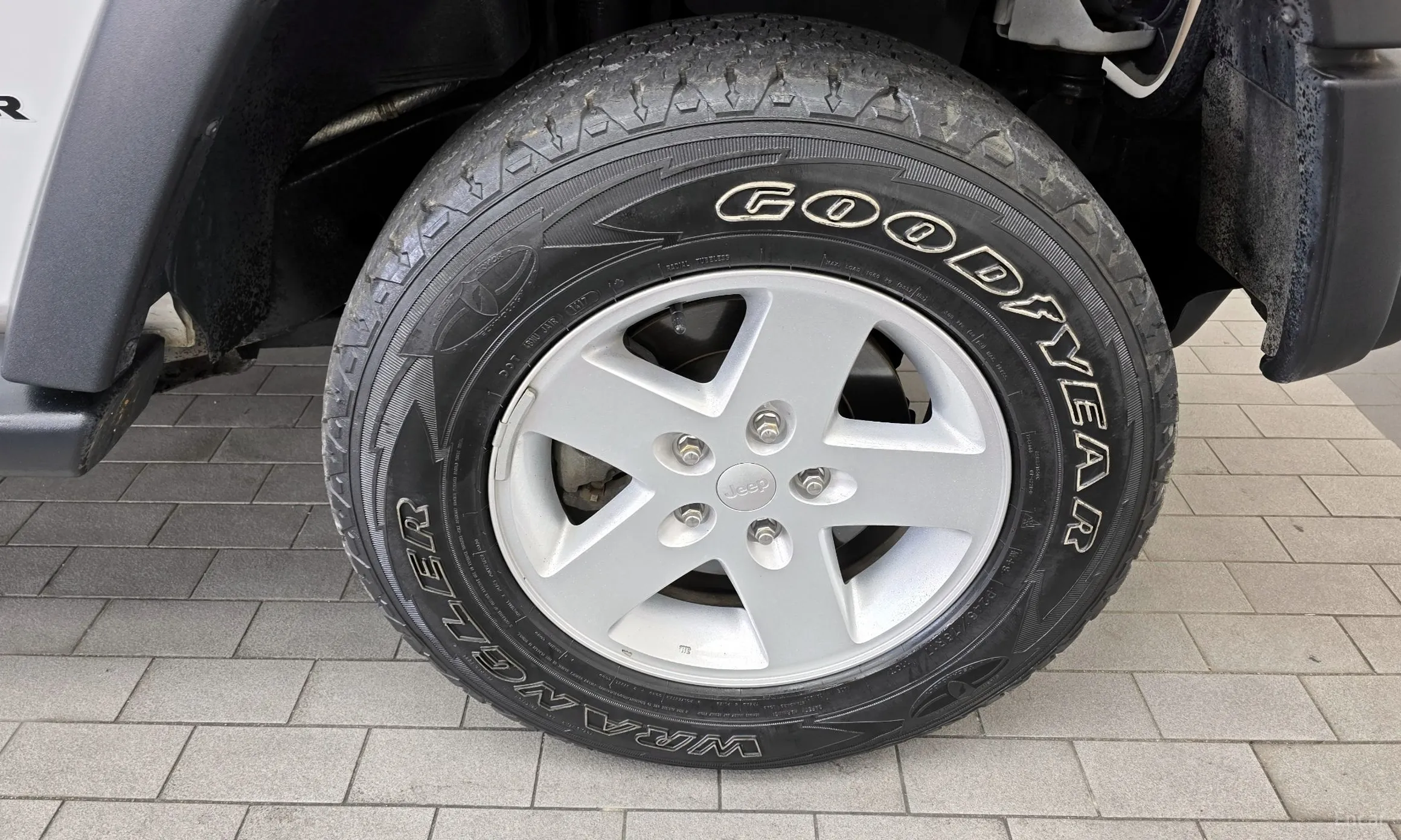 Jeep Wrangler (JK) превью 5