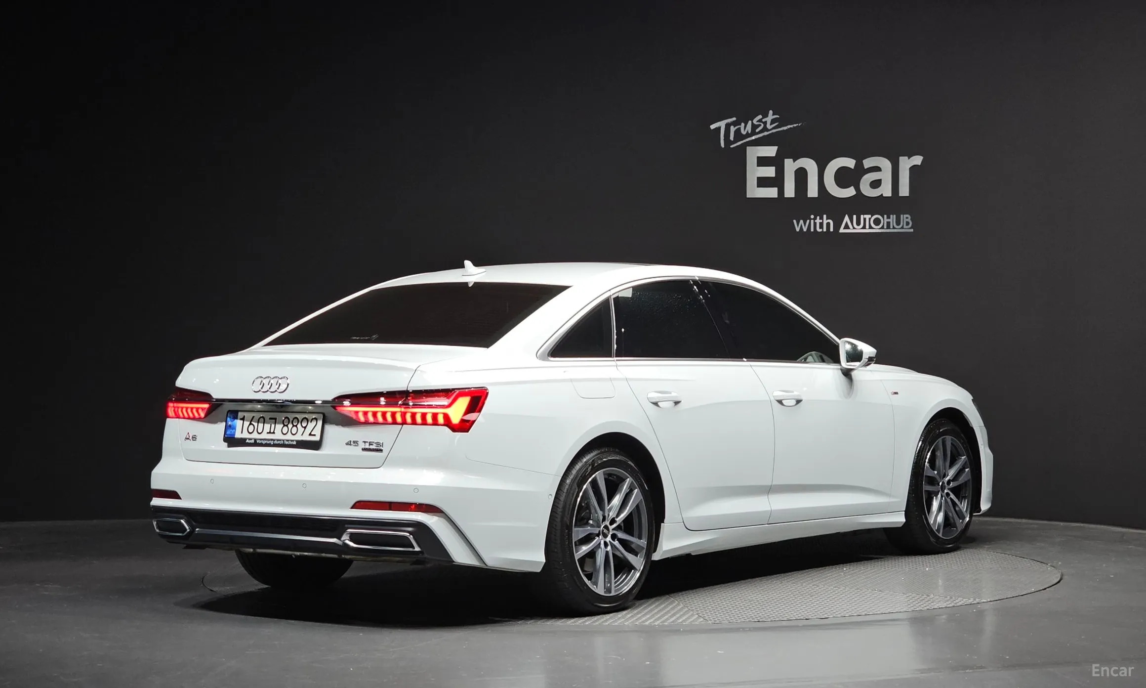Audi A6 (C8) превью 2
