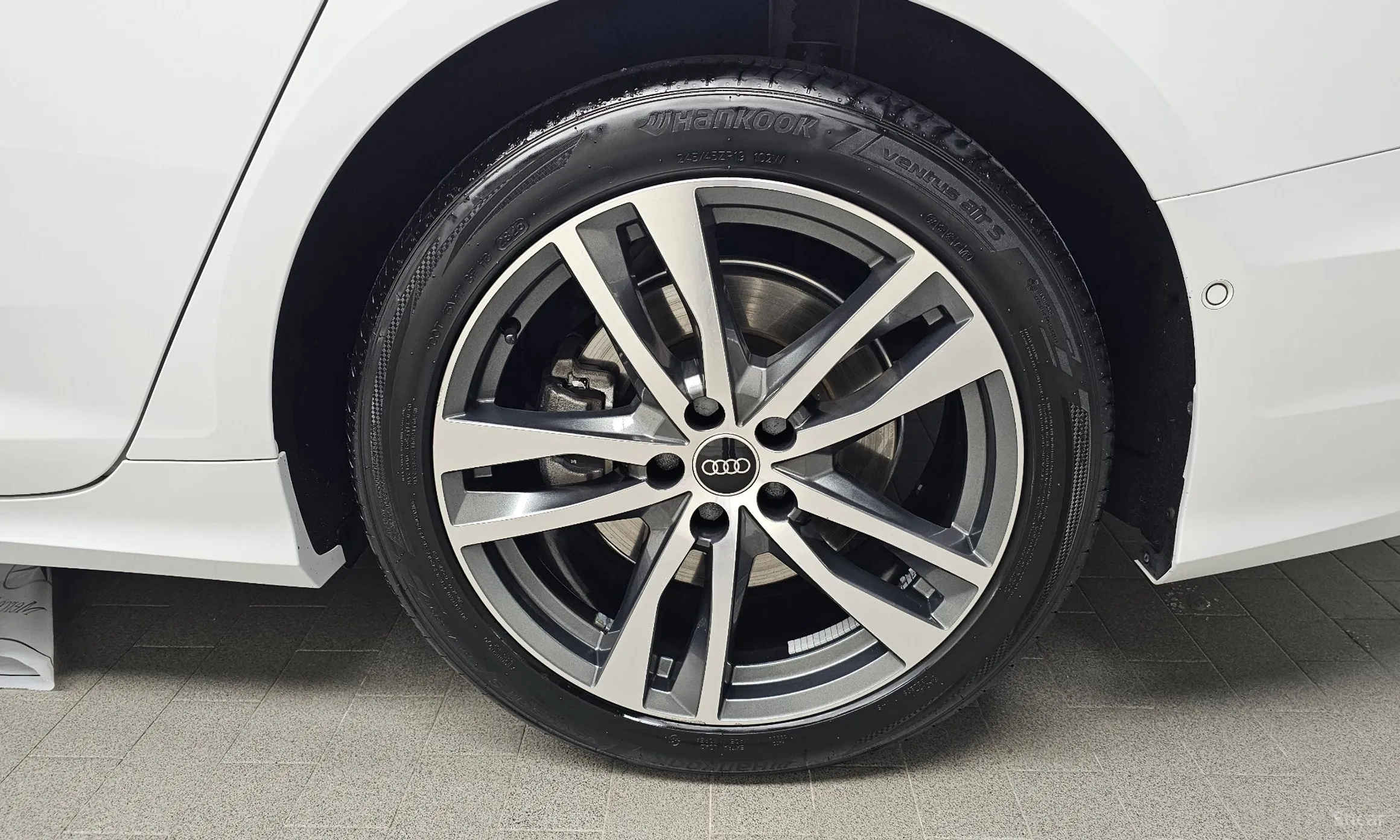 Audi A6 (C8) превью 5