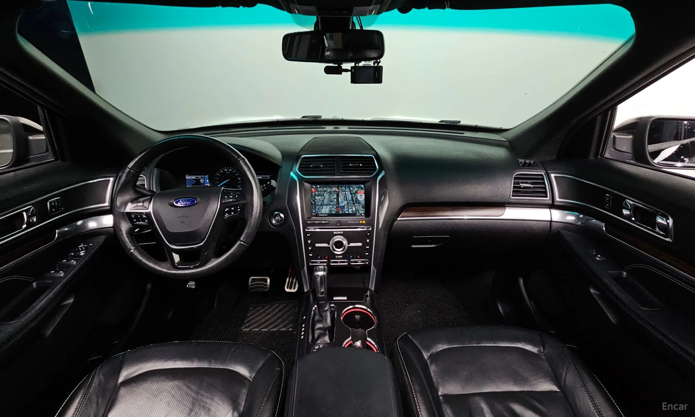 Ford Explorer превью 7