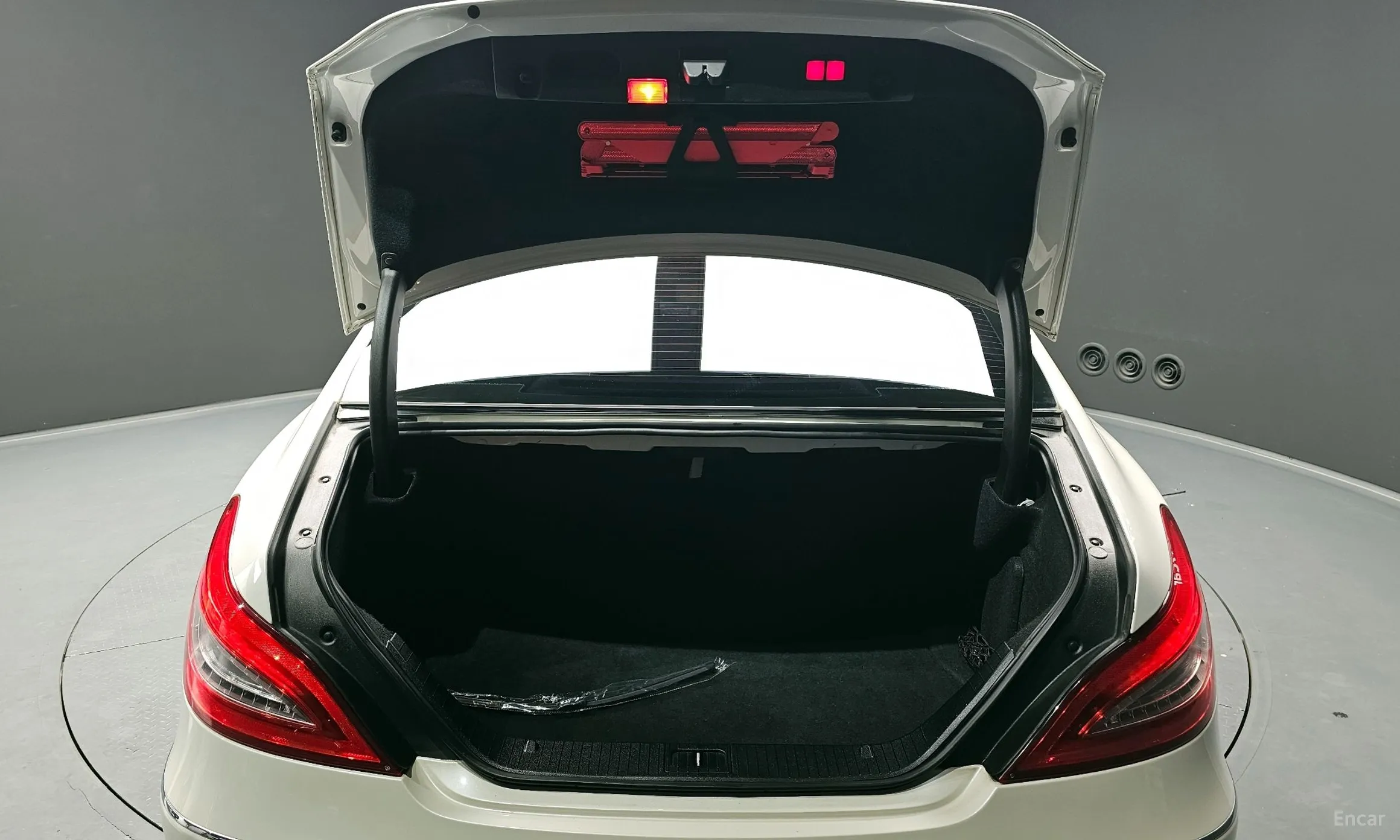 Mercedes Benz CLS-Class W218 превью 20