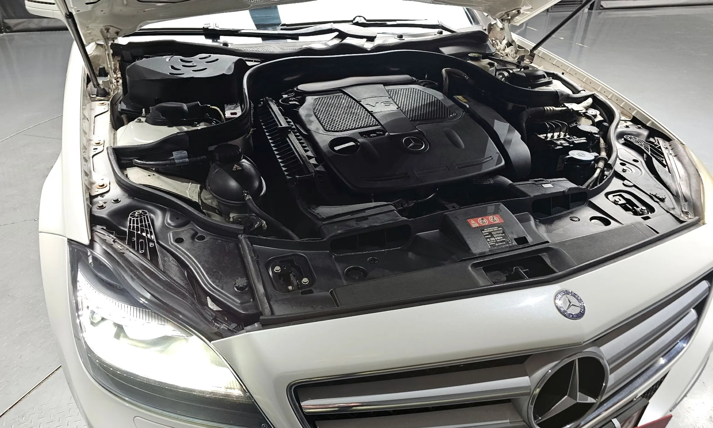 Mercedes Benz CLS-Class W218 превью 6