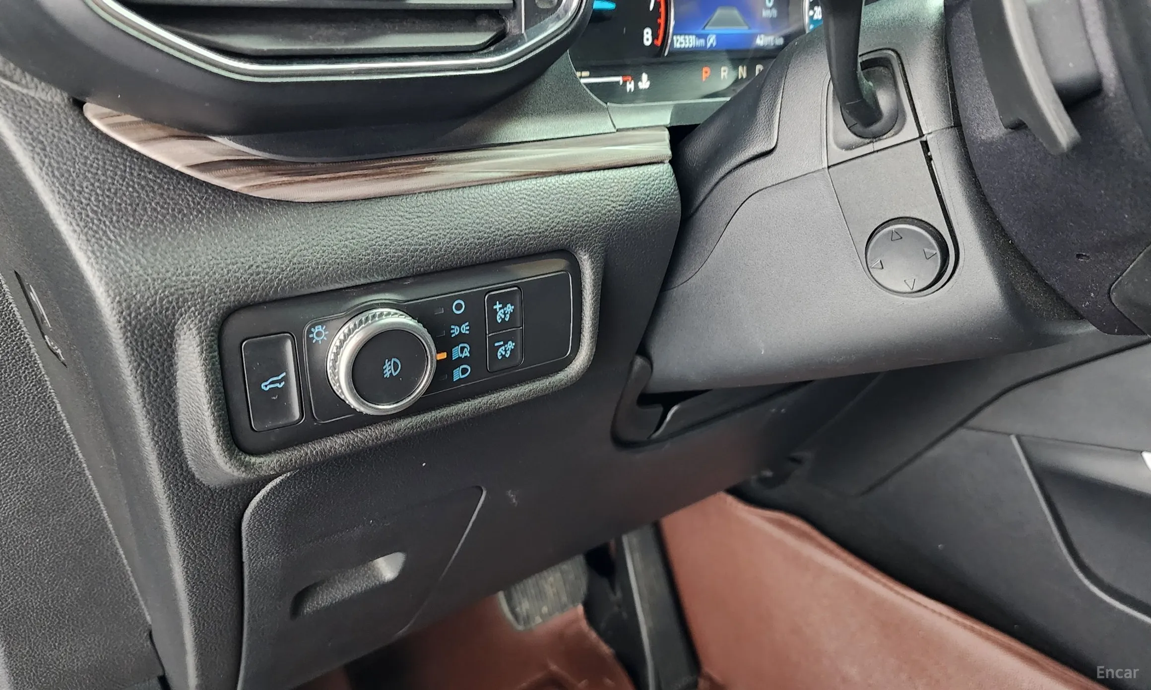 Ford Explorer 6th Generation превью 14