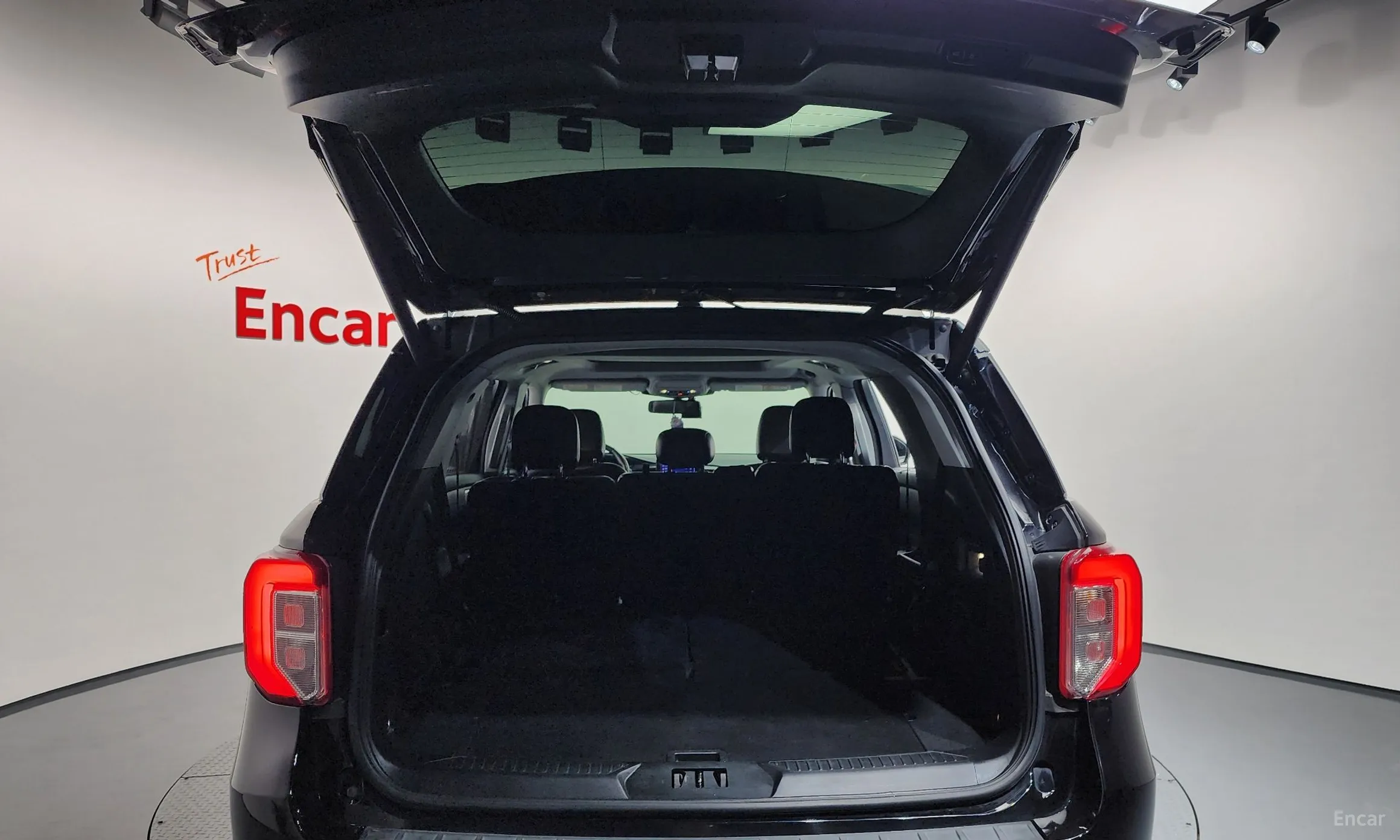 Ford Explorer 6th Generation превью 20