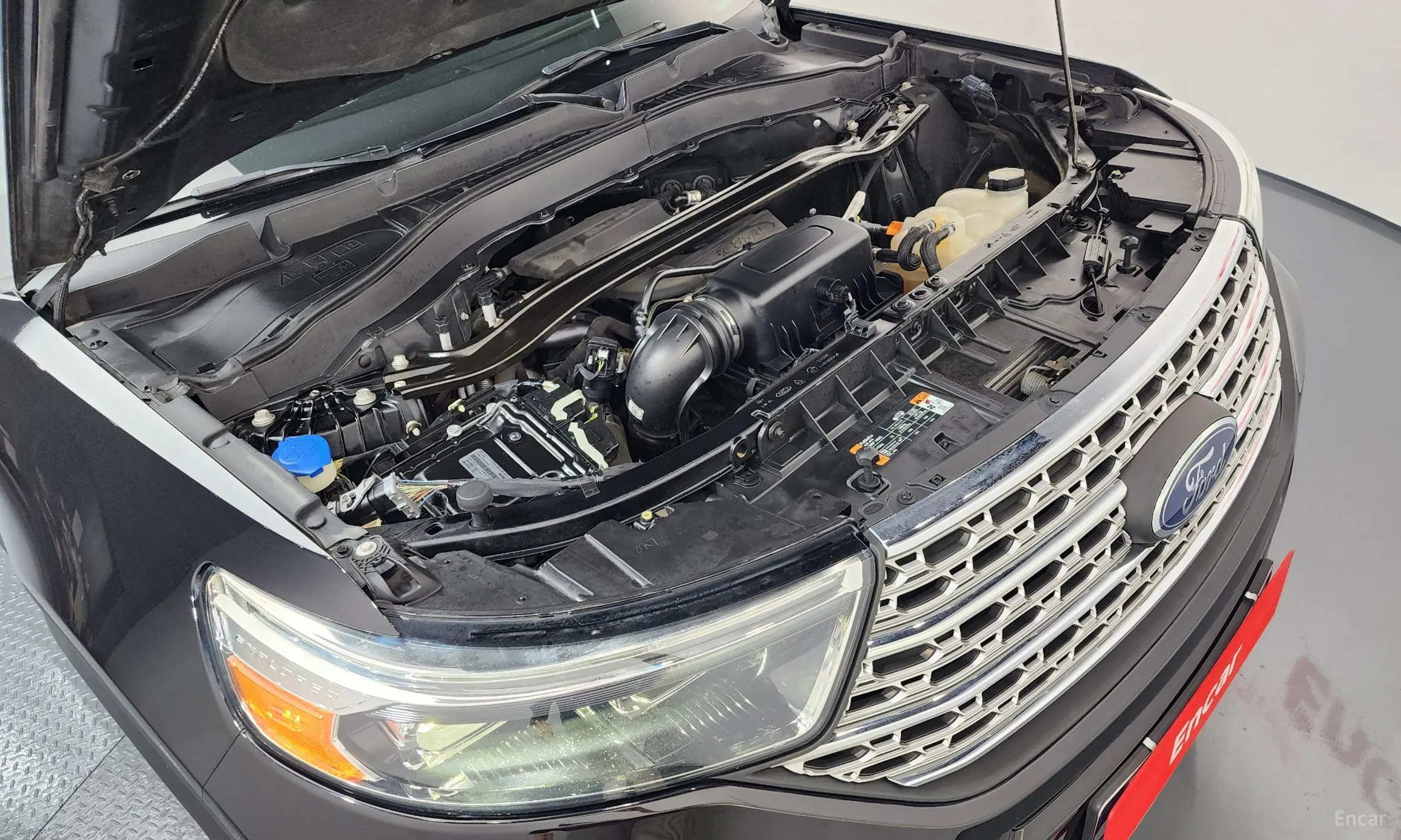Ford Explorer 6th Generation превью 6