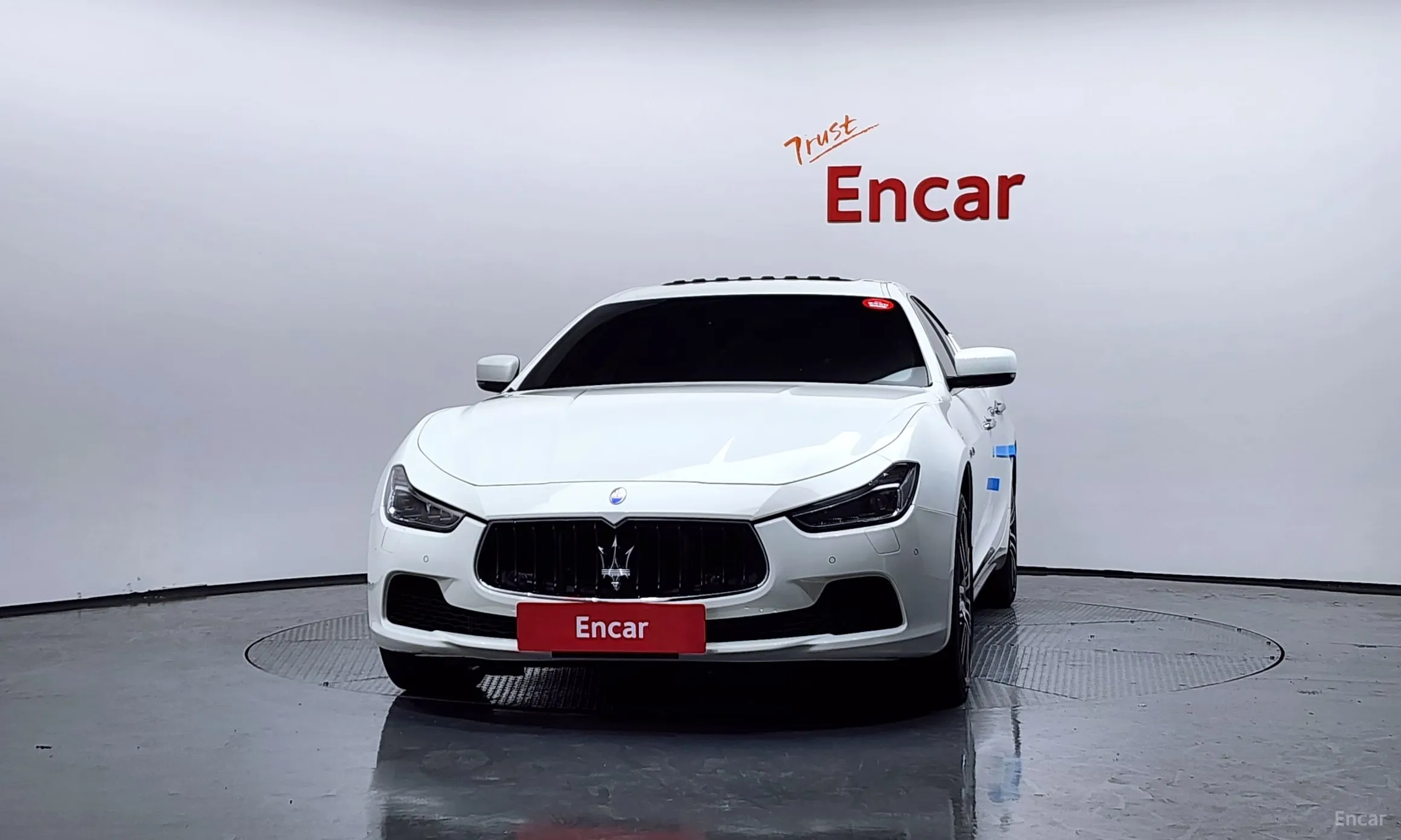 Maserati Ghibli превью 3