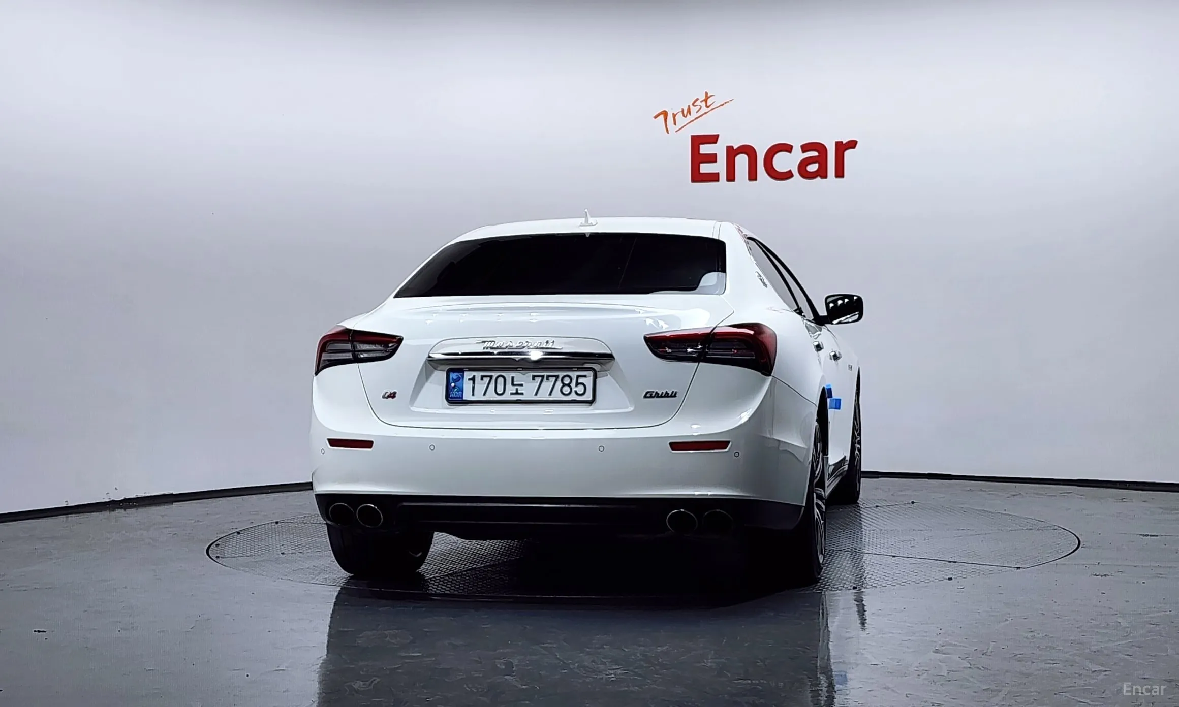 Maserati Ghibli превью 4