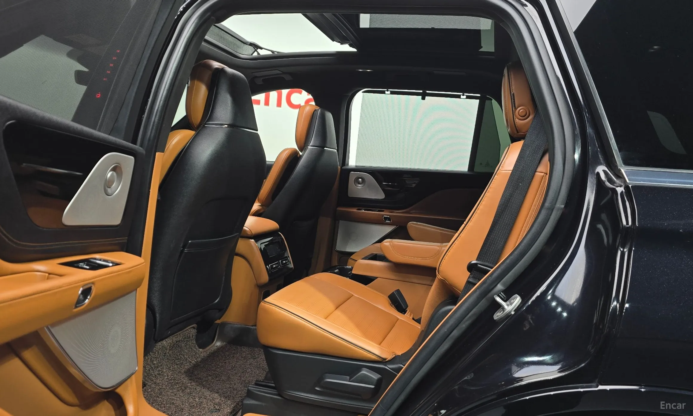 Lincoln Aviator 2nd Generation превью 12