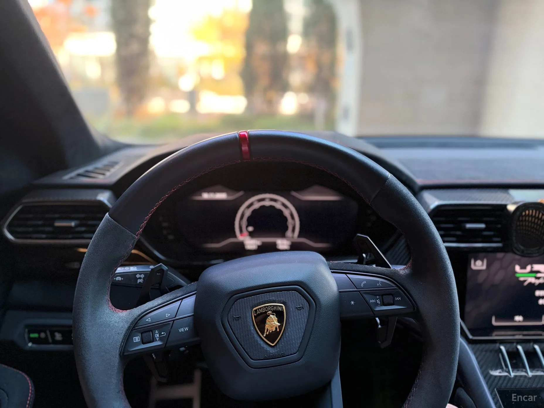 Lamborghini Urus превью 12