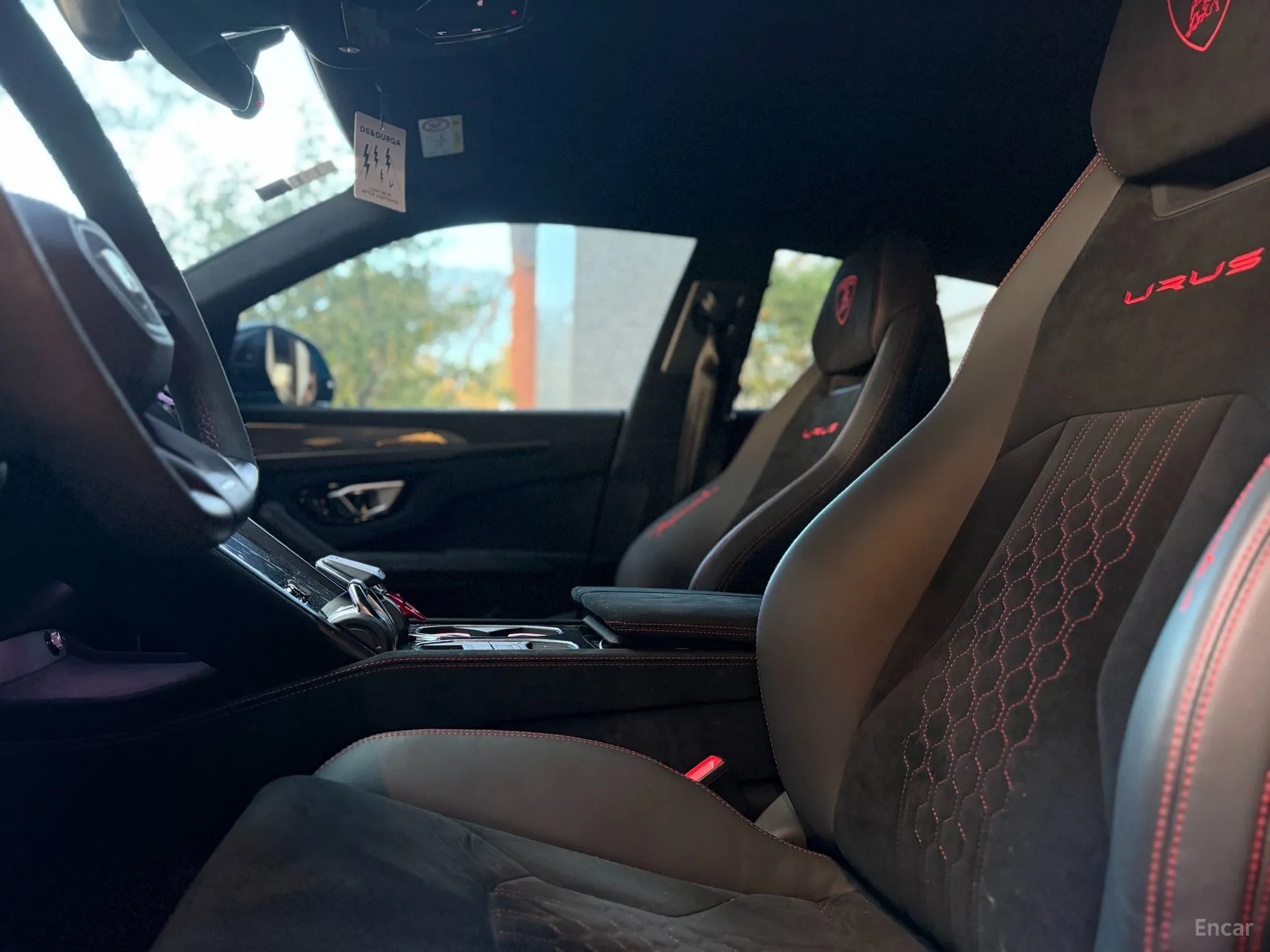 Lamborghini Urus превью 15