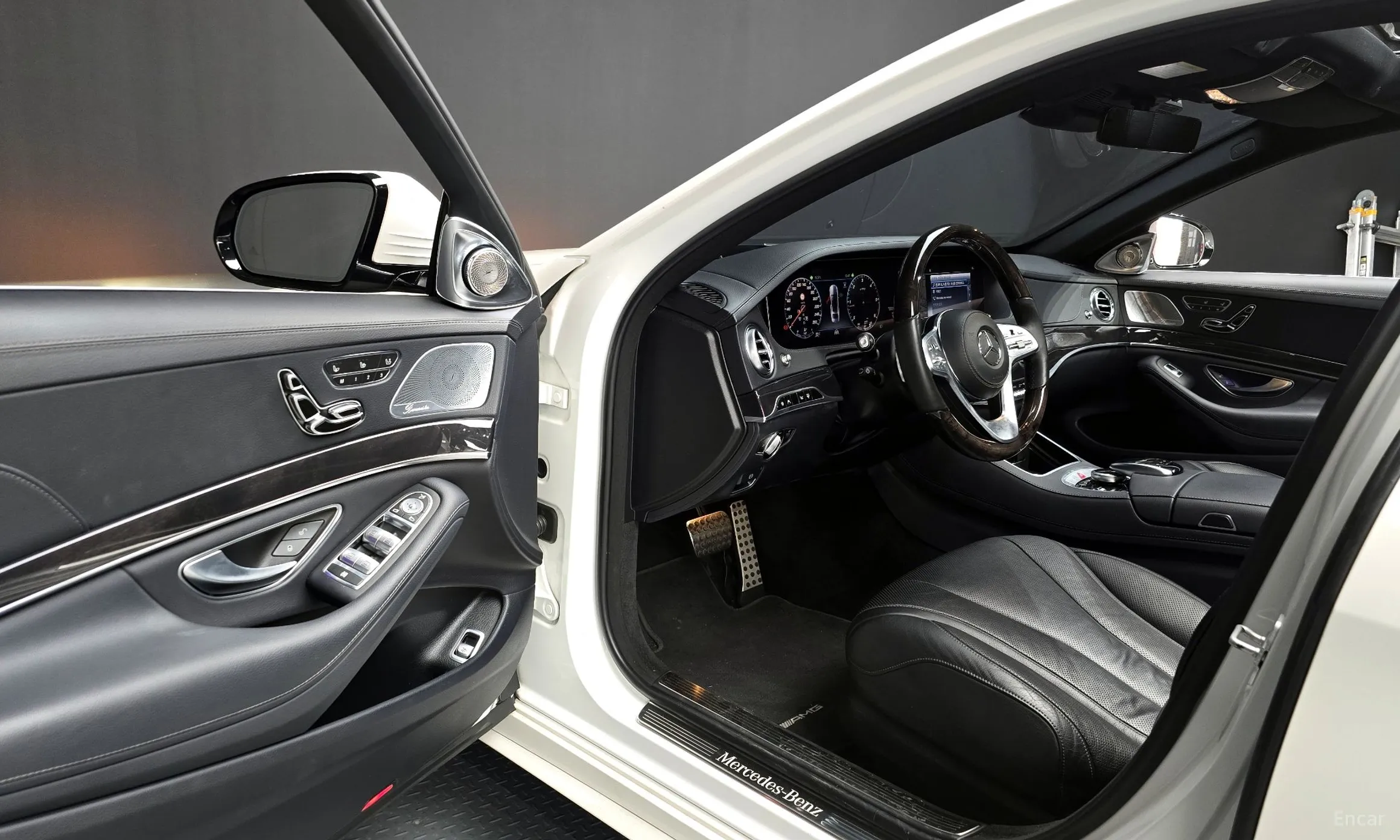 Mercedes Benz S-Class W222 превью 11