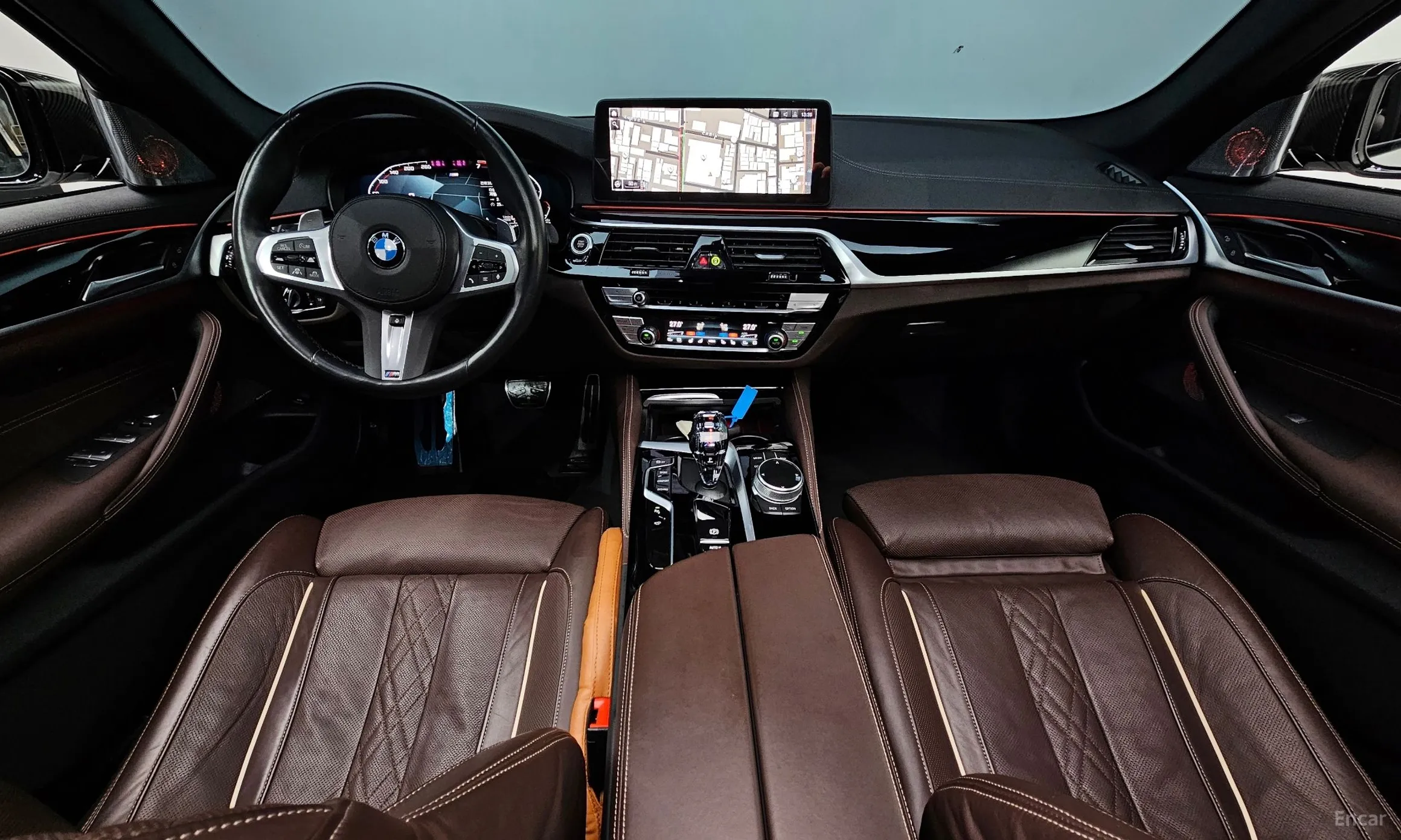 BMW 5 Series (G30) превью 7