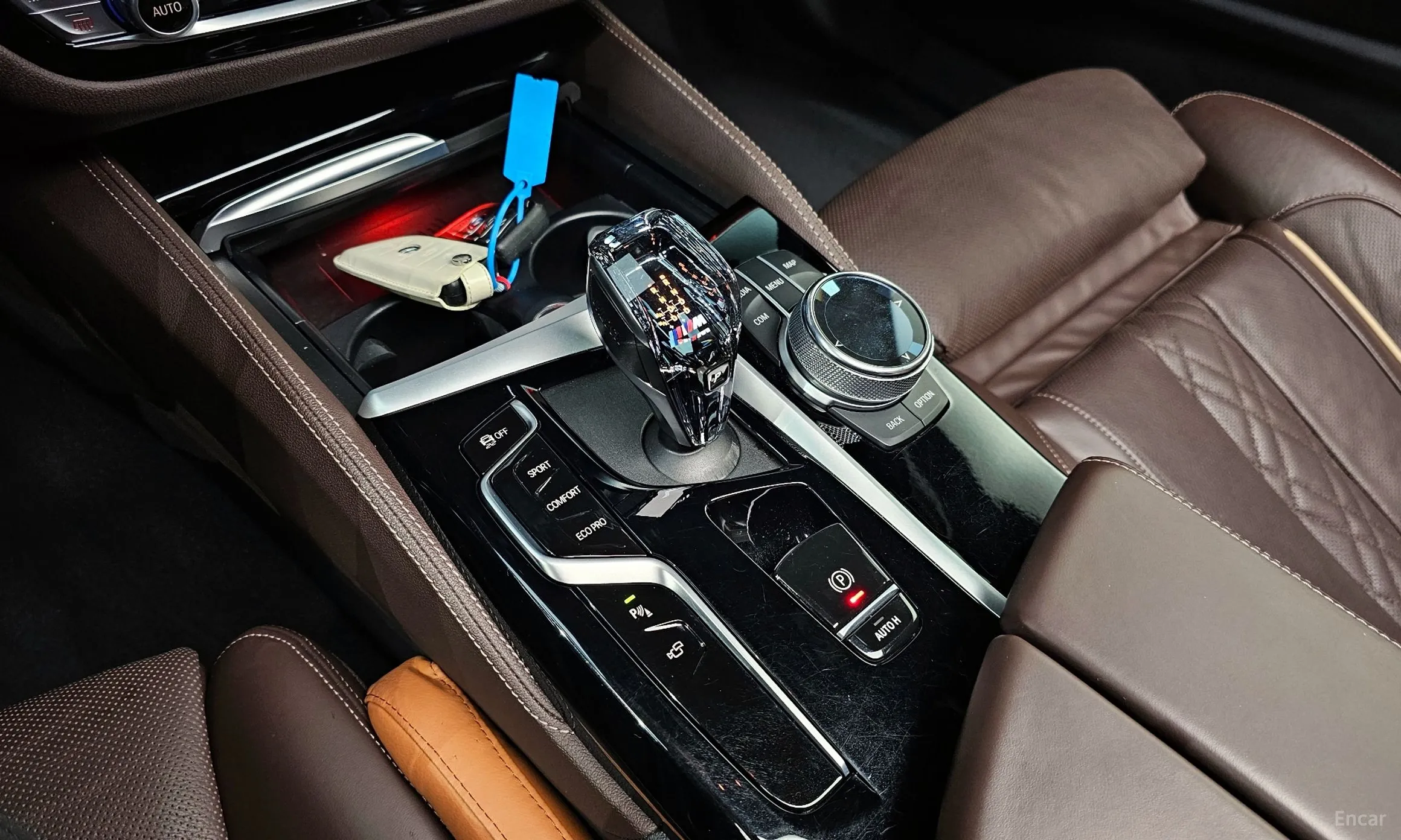 BMW 5 Series (G30) превью 9