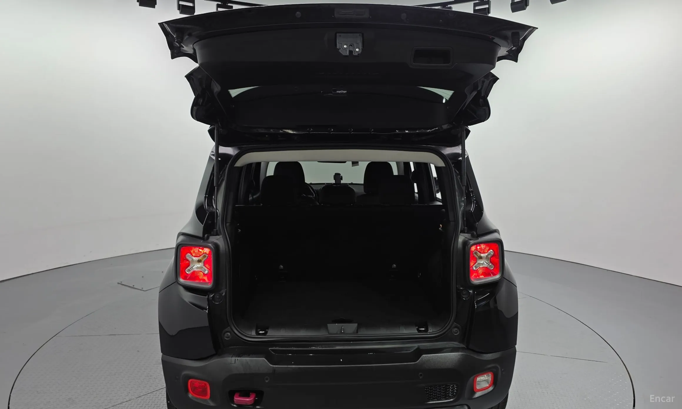 Jeep Renegade превью 20