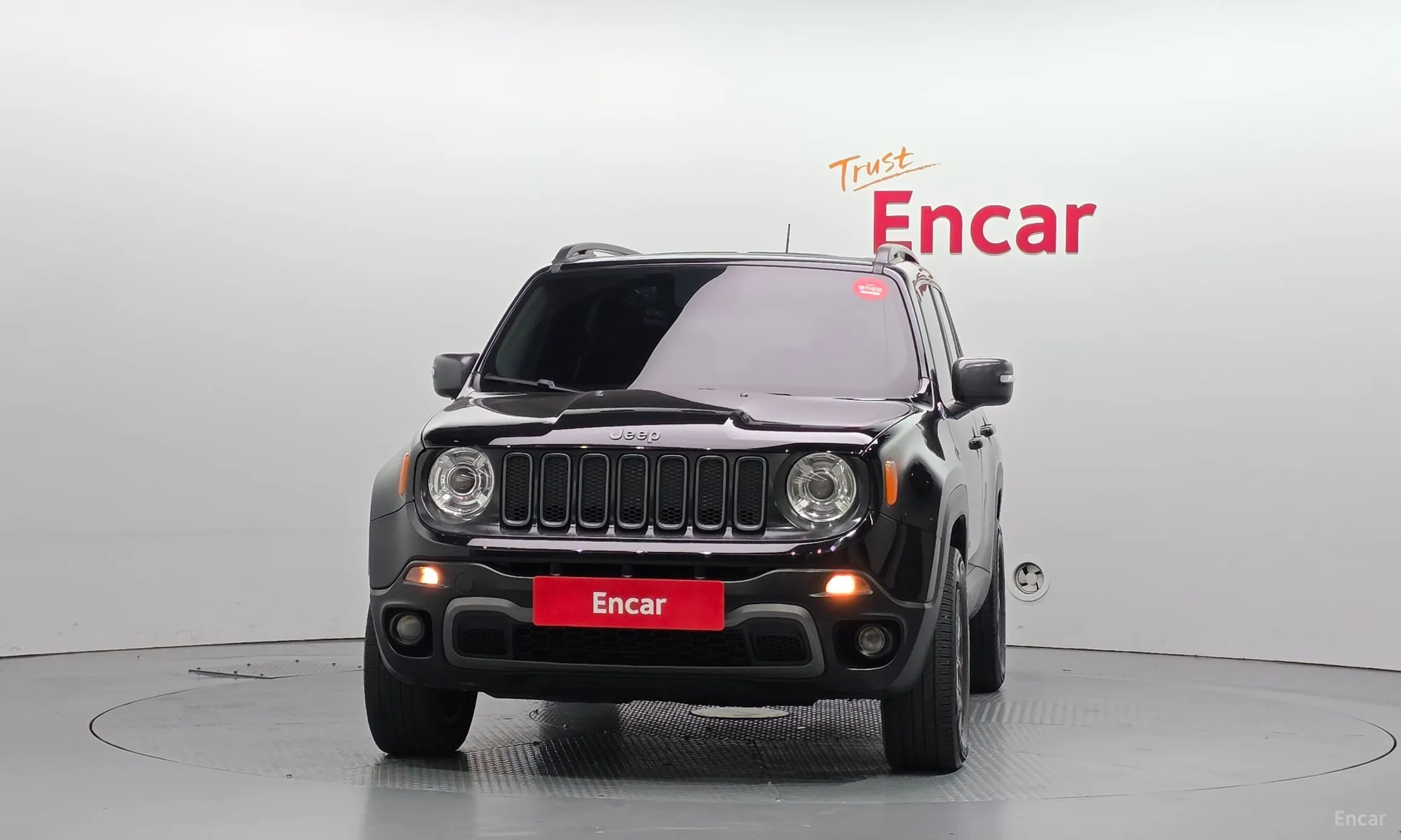 Jeep Renegade превью 3