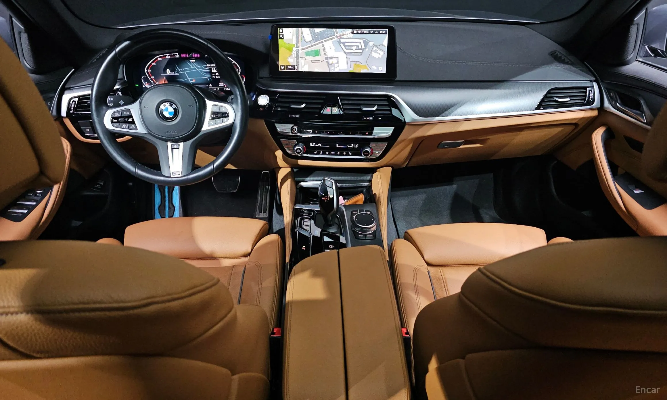 BMW 5 Series (G30) превью 7