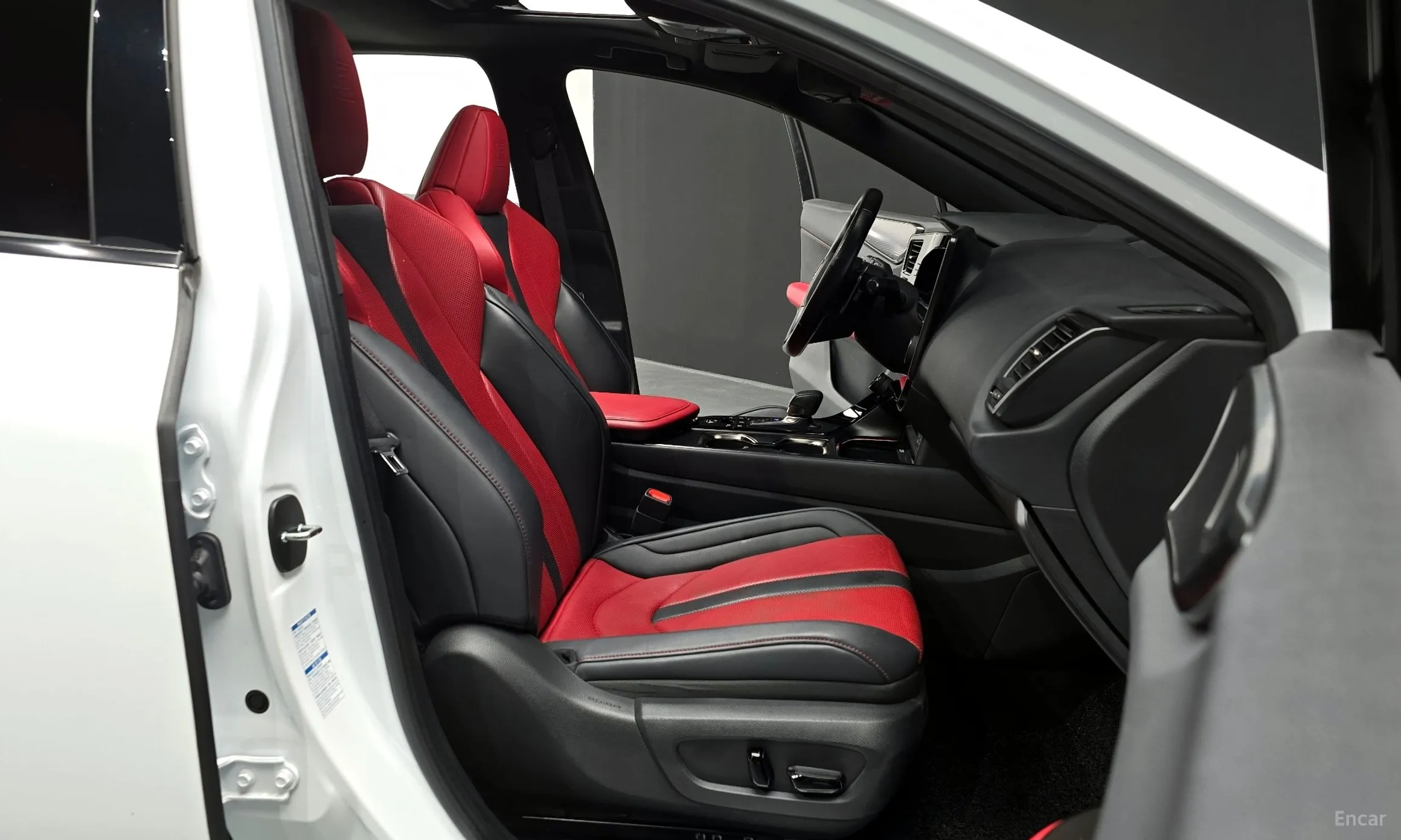 Lexus NX450h + 2nd Gen превью 10