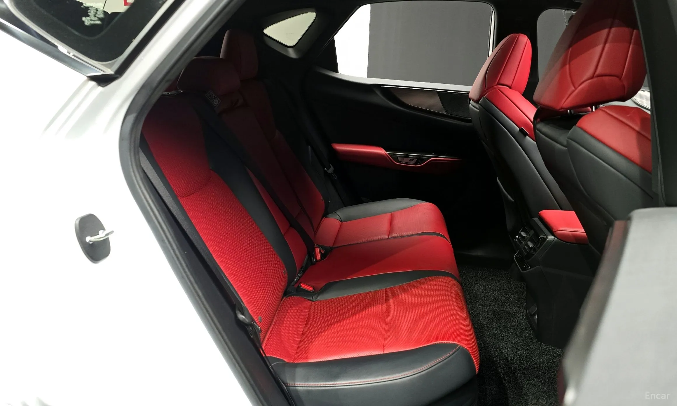 Lexus NX450h + 2nd Gen превью 12