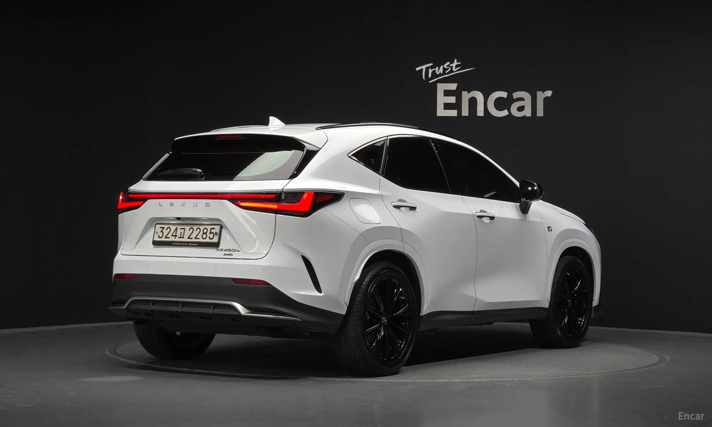 Lexus NX450h + 2nd Gen