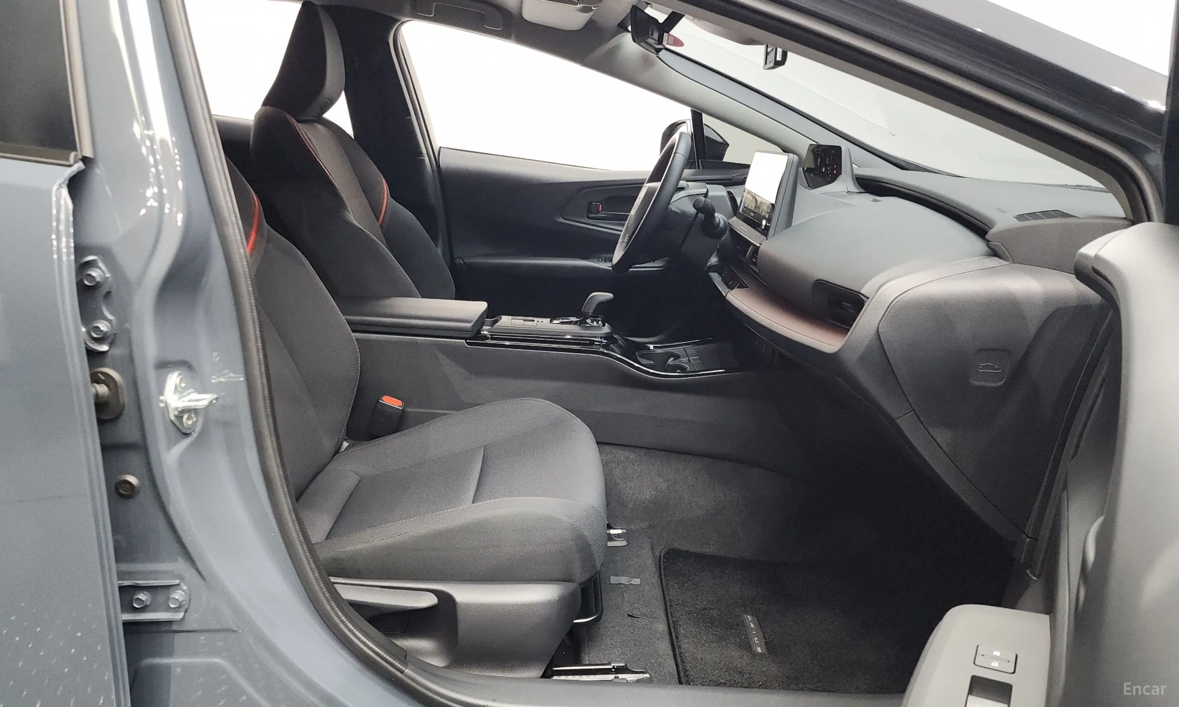 Toyota Prius 5th Generation превью 11