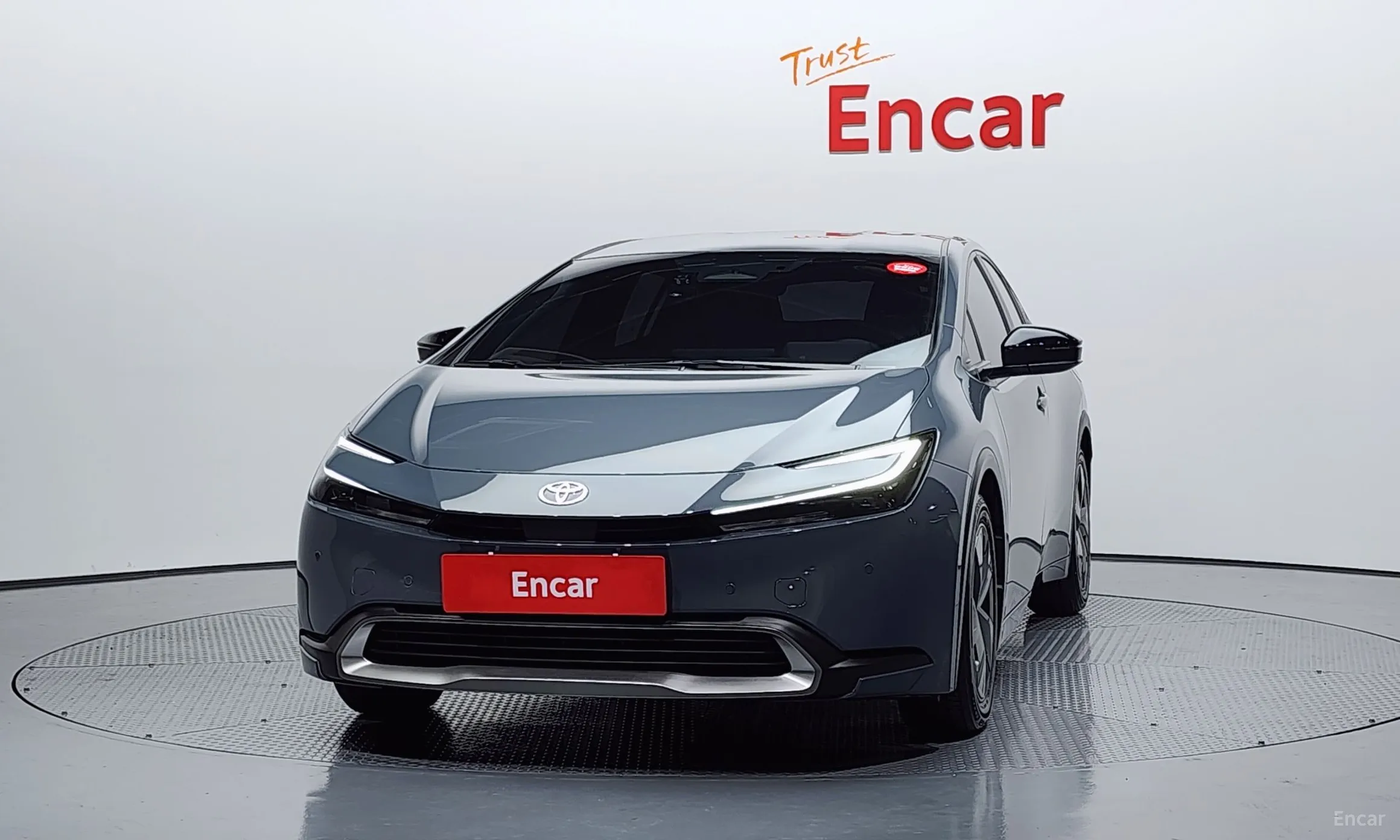 Toyota Prius 5th Generation превью 3