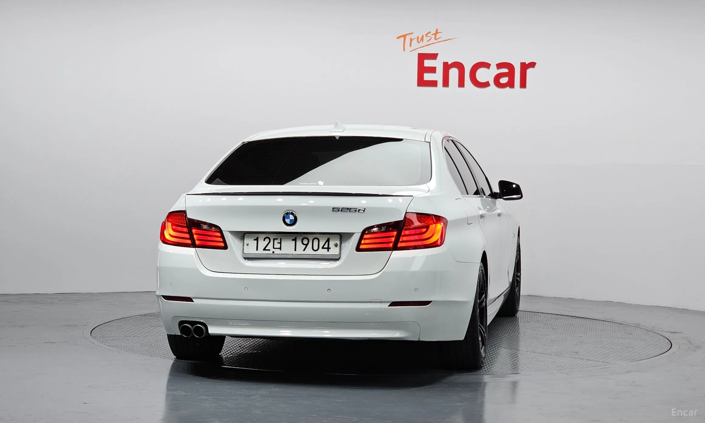 BMW 5 Series (F10) превью 4
