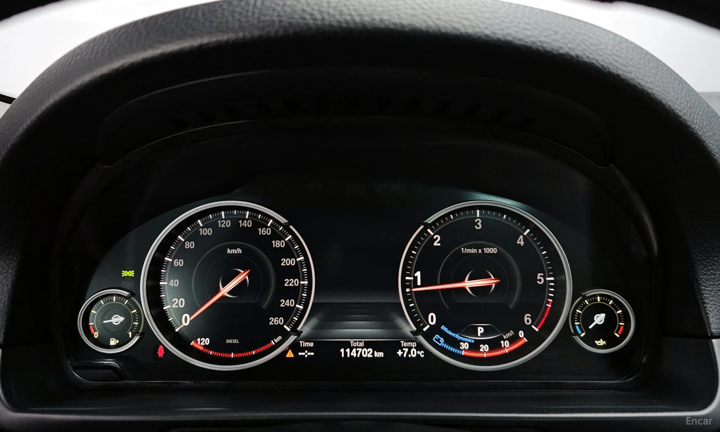 BMW 5 Series (F10) превью 8