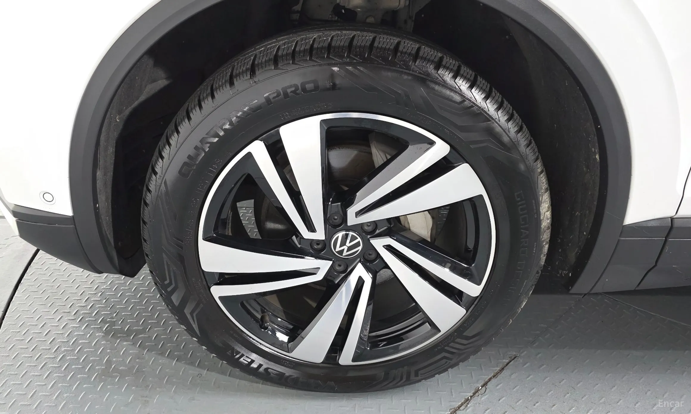 Volkswagen Touareg 3rd Generation превью 5