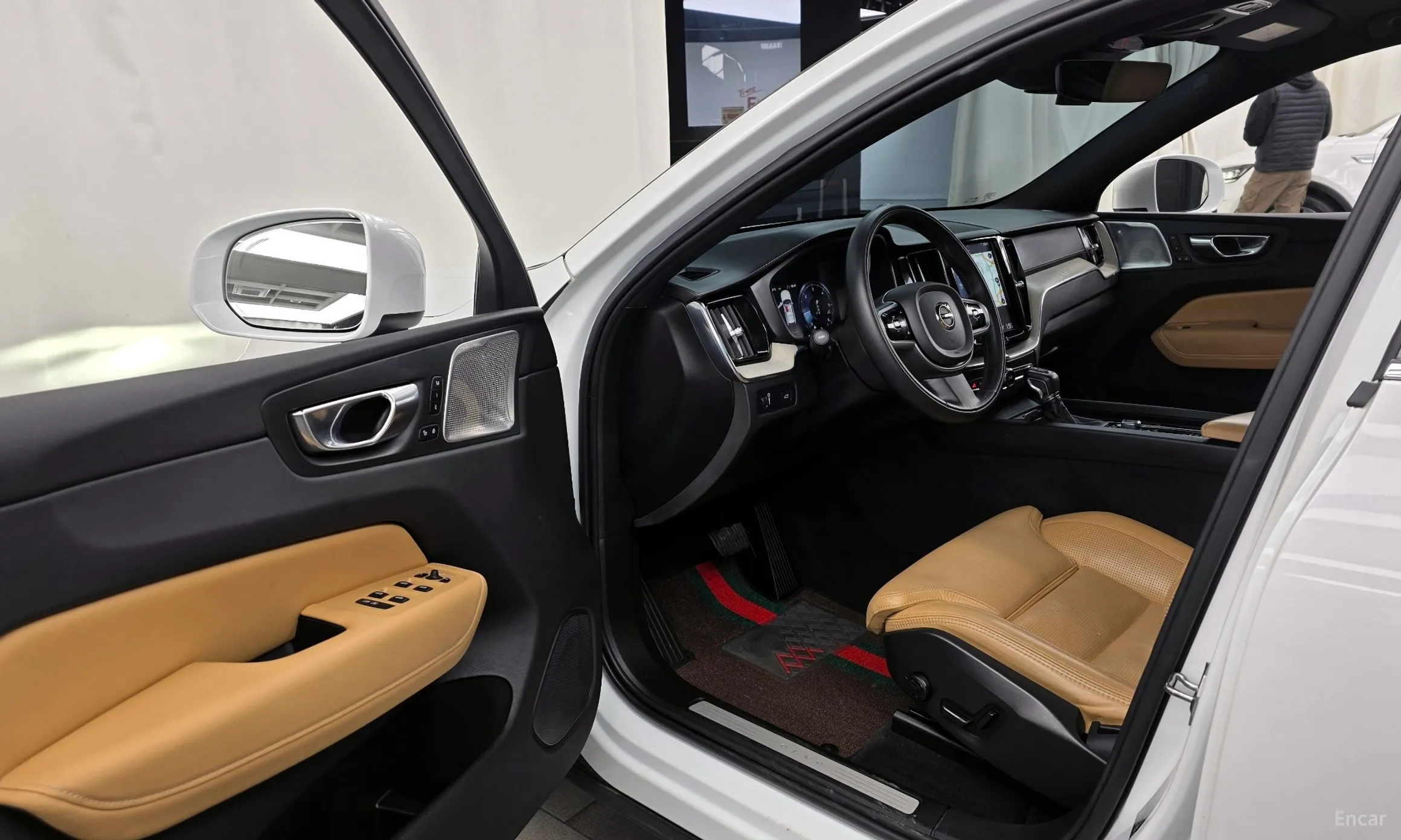 Volvo XC60 Gen 2 превью 10