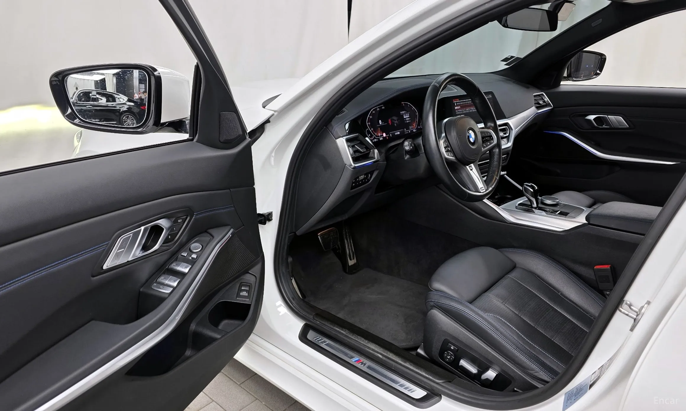BMW 3 Series (G20) превью 10