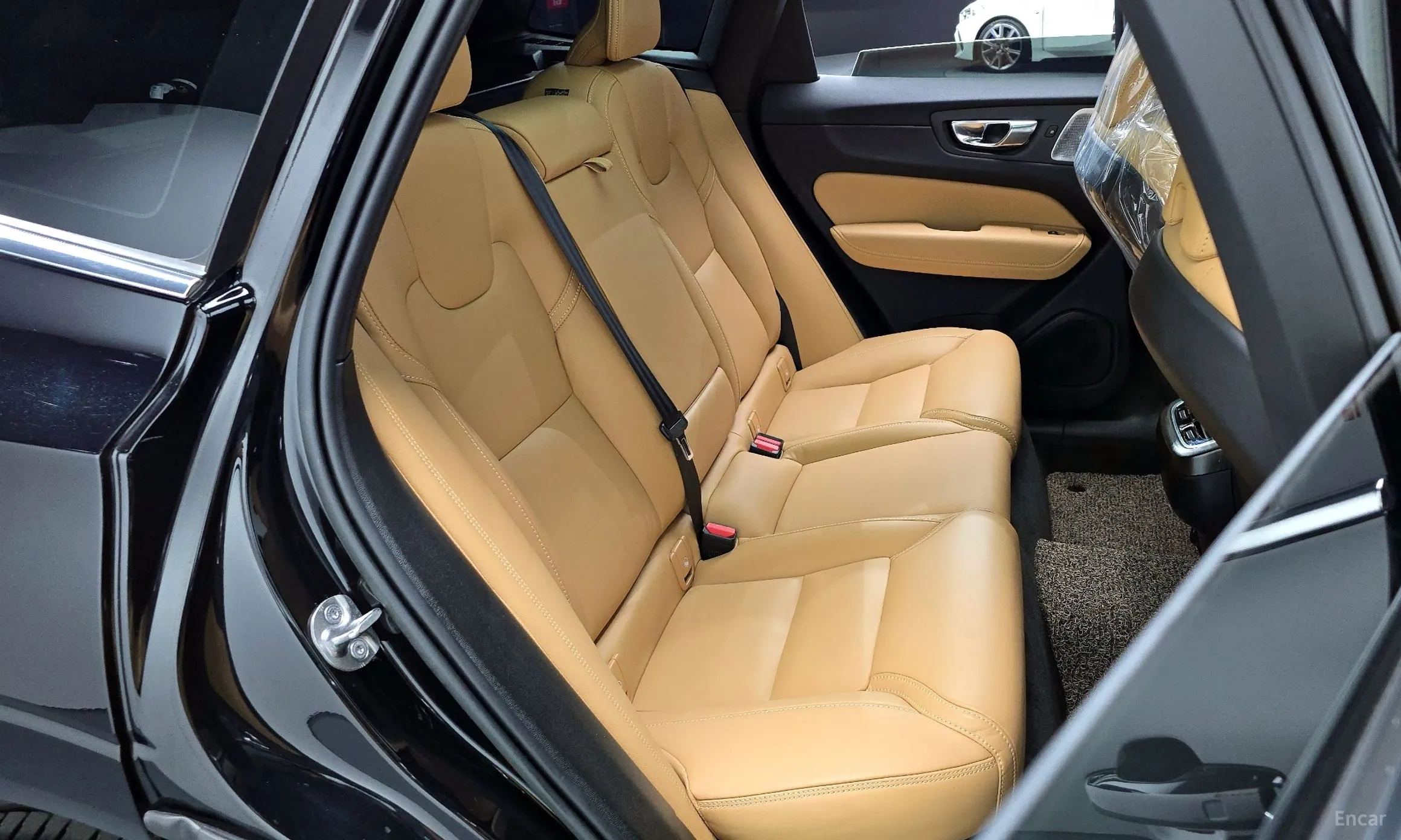 Volvo XC60 Gen 2 превью 12