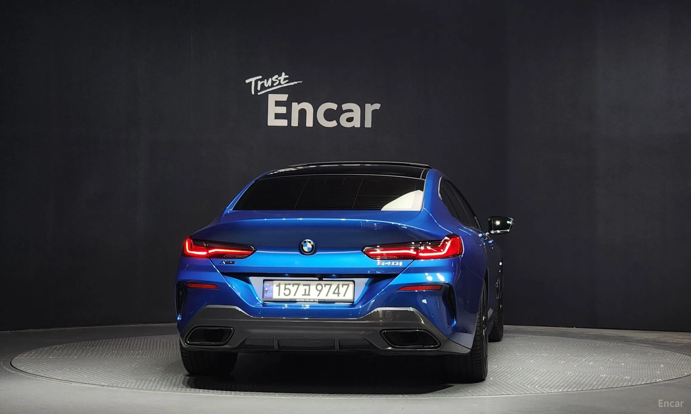BMW 8-series (G15) превью 4