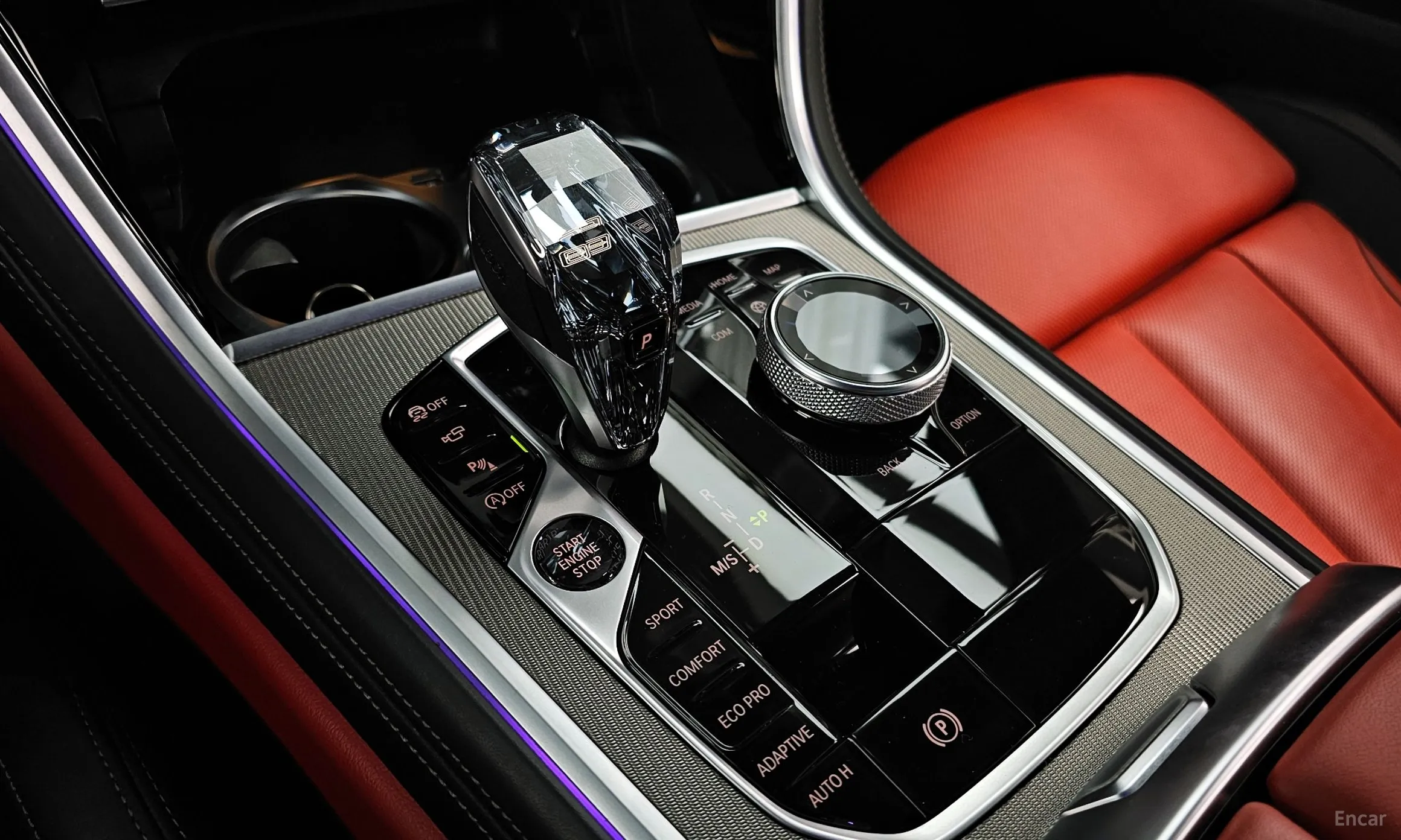 BMW 8-series (G15) превью 9