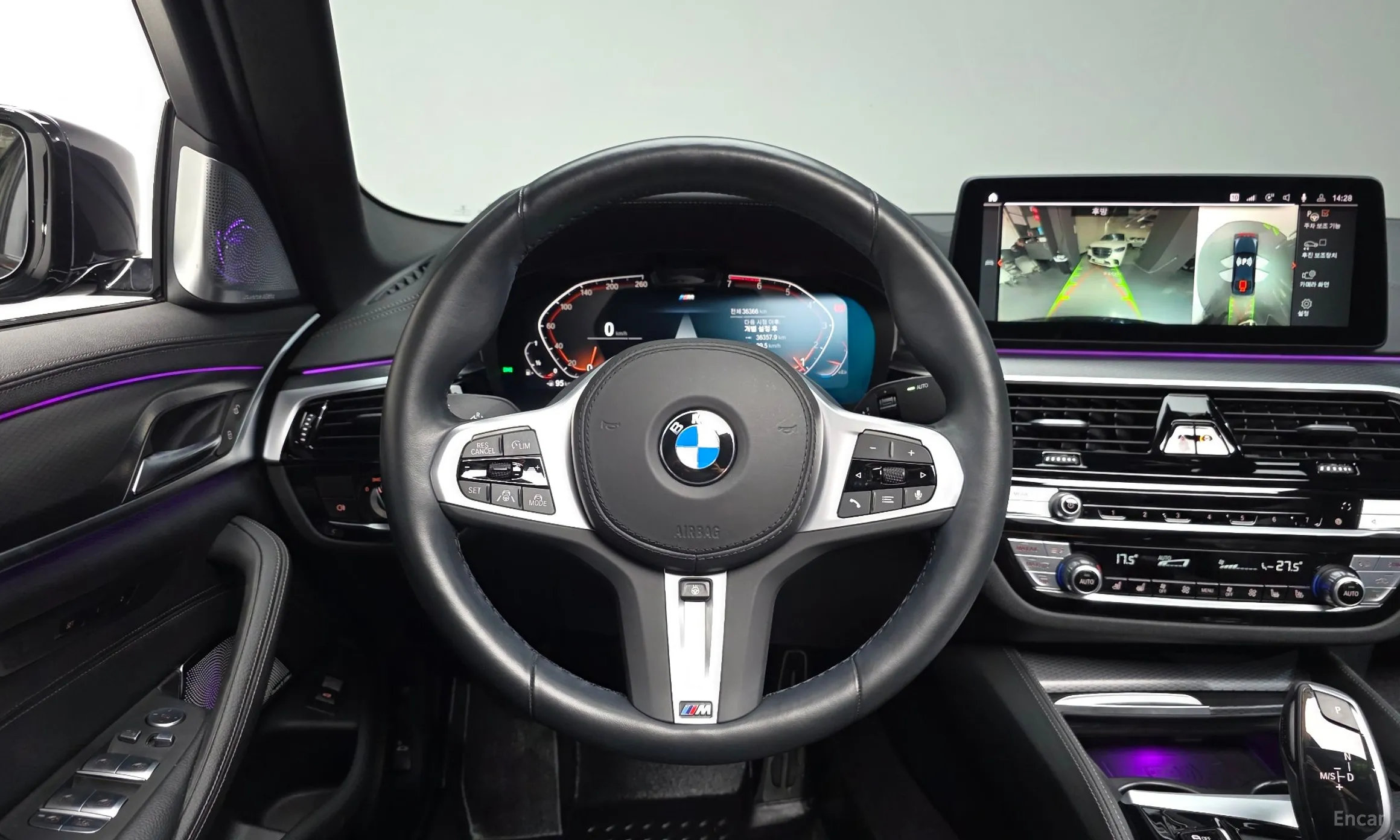 BMW 5 Series (G30) превью 13