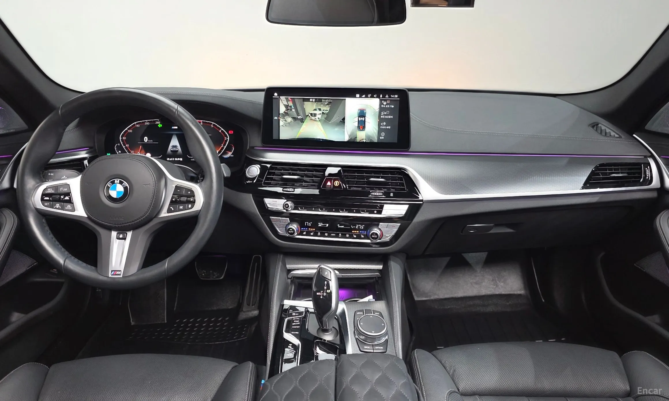 BMW 5 Series (G30) превью 7