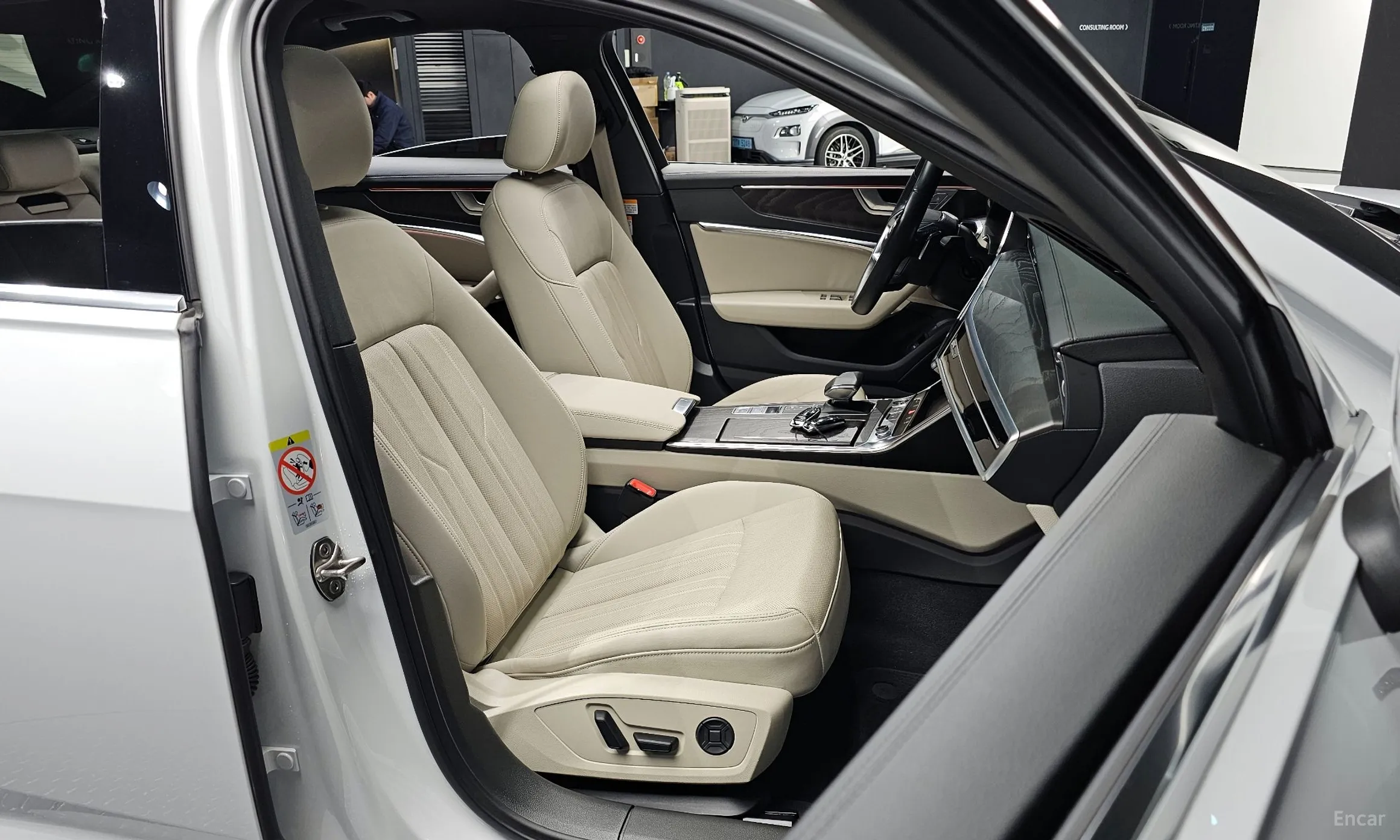 Audi A6 (C8) превью 10