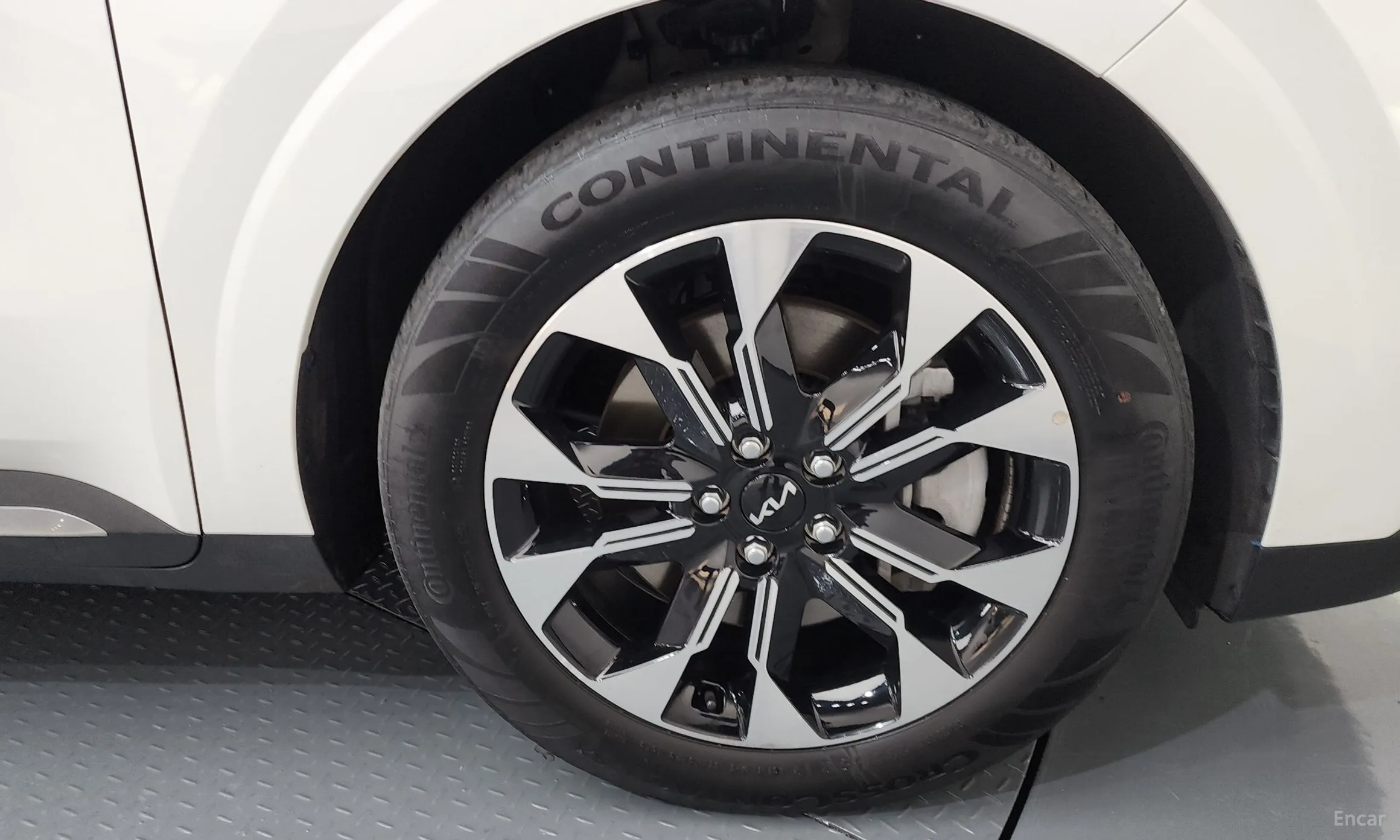 Kia Carnival Gen 4 превью 5