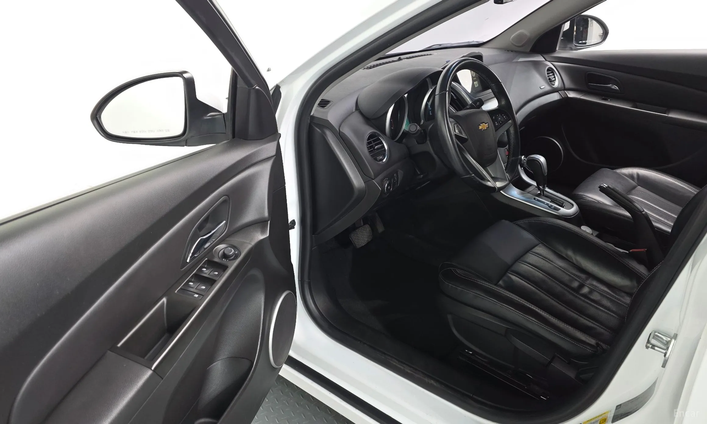 Chevrolet (GM Daewoo) Cruze превью 12