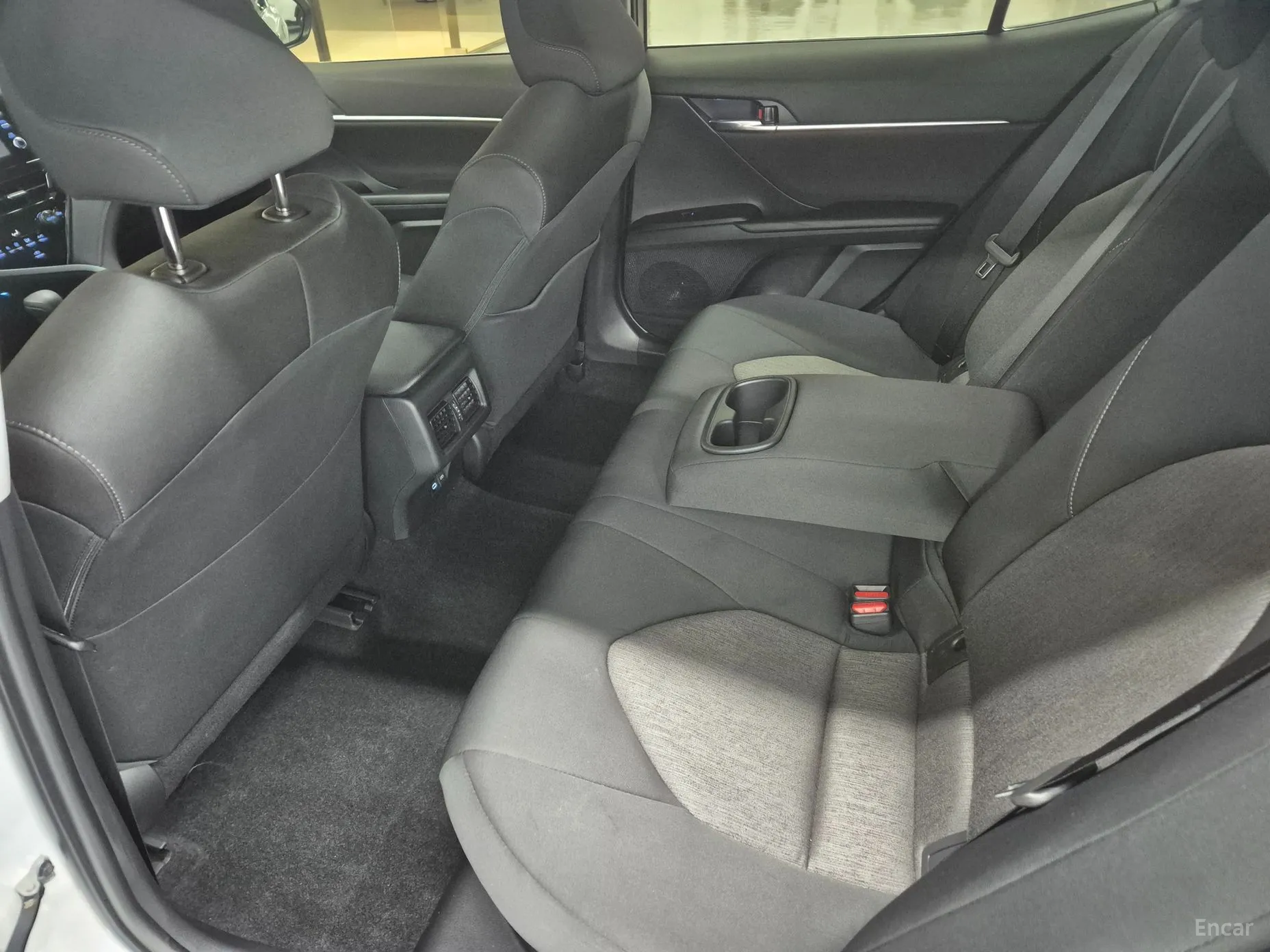 Toyota Camry (XV70) превью 11