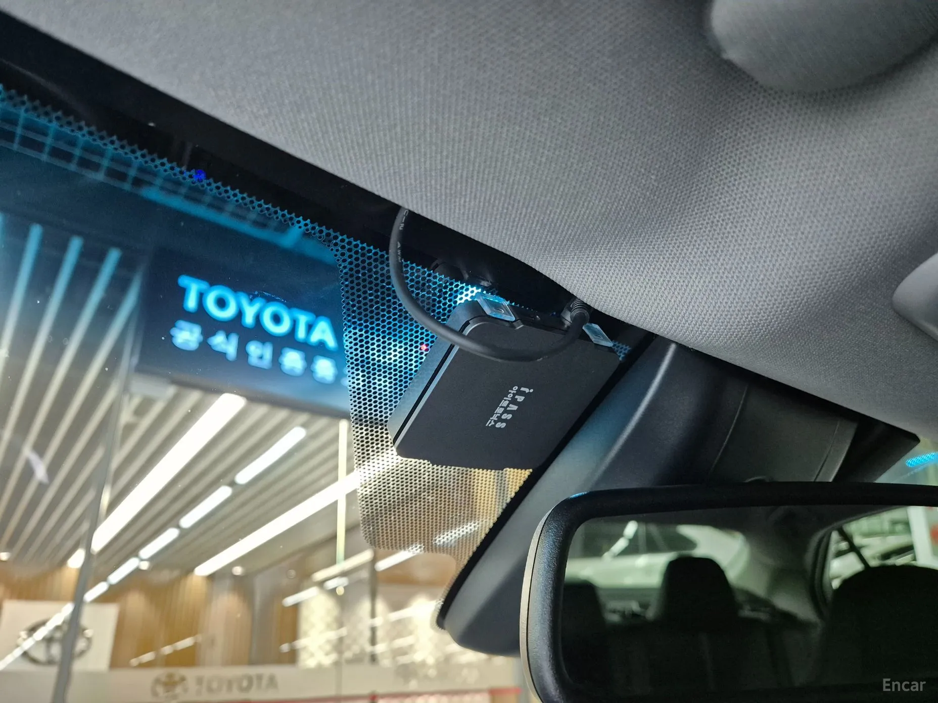 Toyota Camry (XV70) превью 13