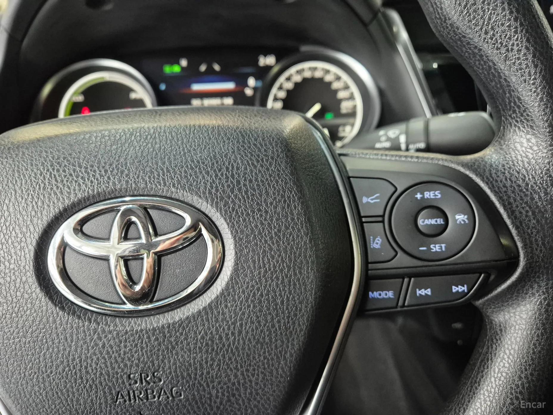 Toyota Camry (XV70) превью 17