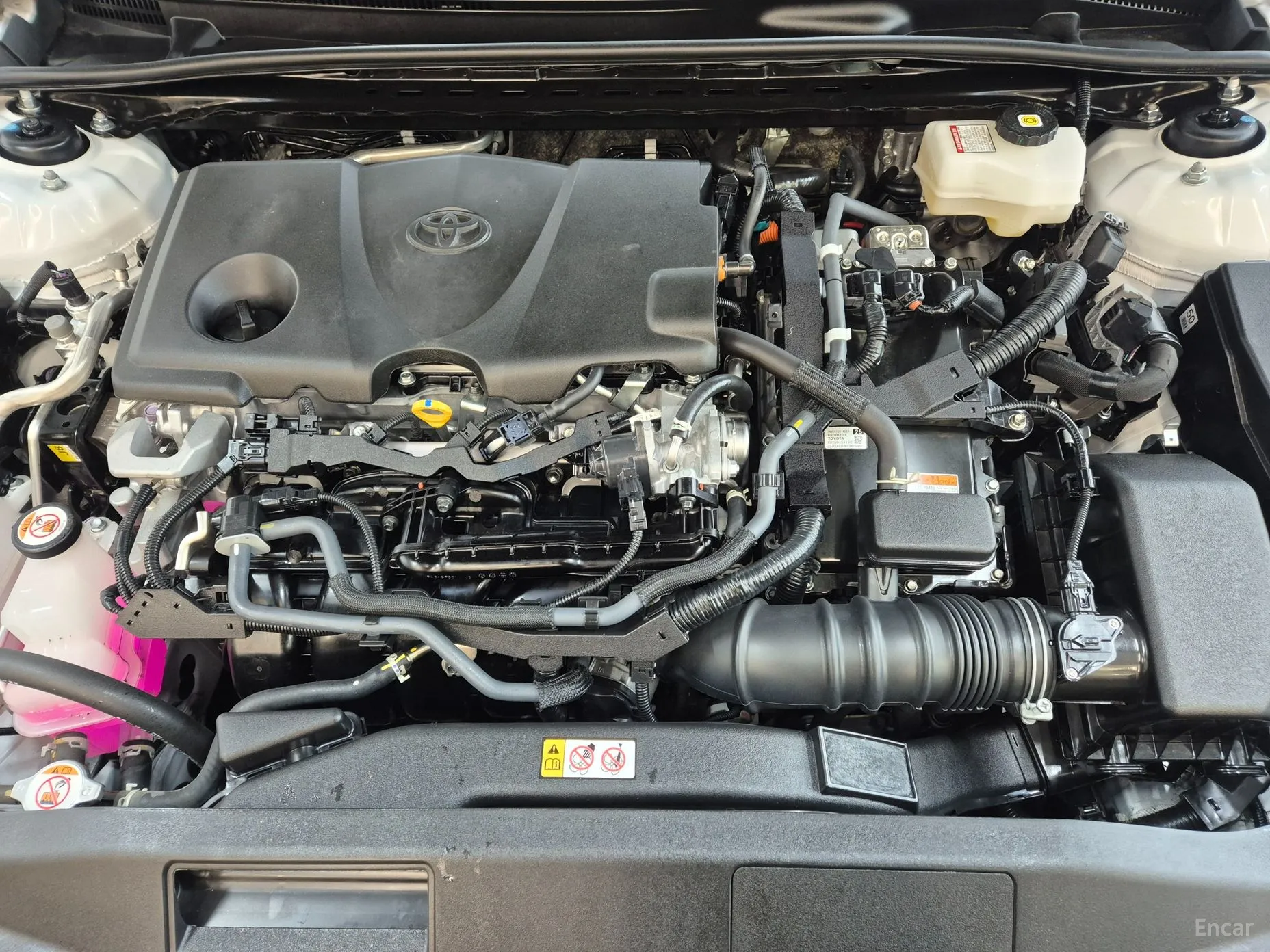 Toyota Camry (XV70) превью 6