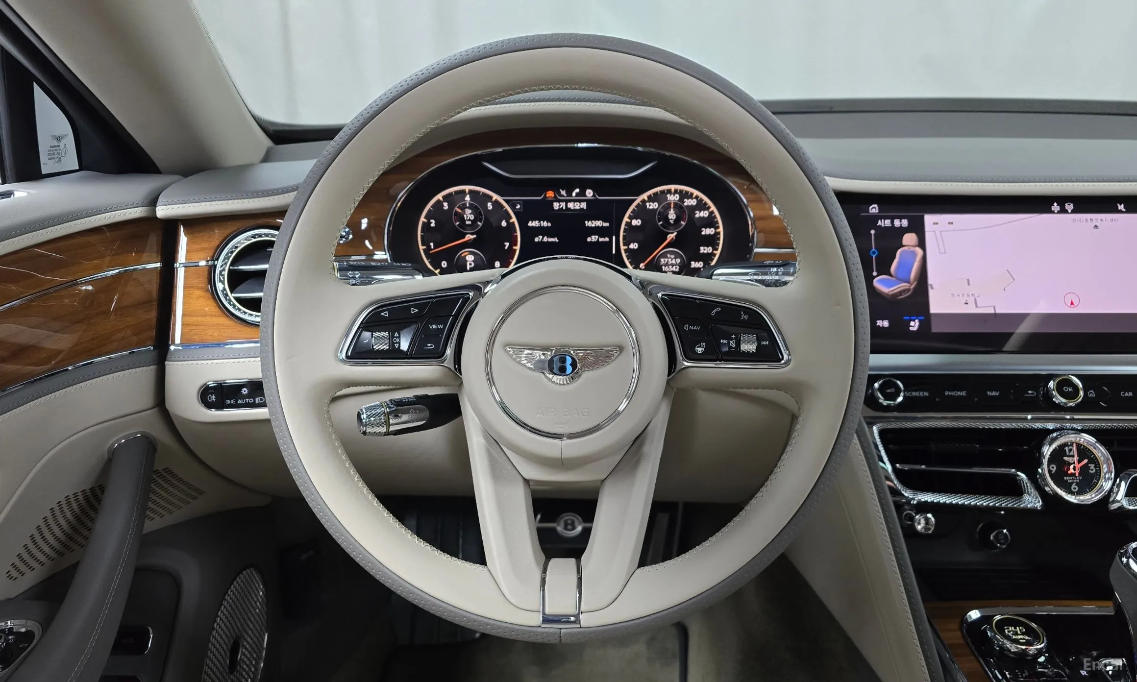 Bentley Flying Spur 3rd Generation превью 13