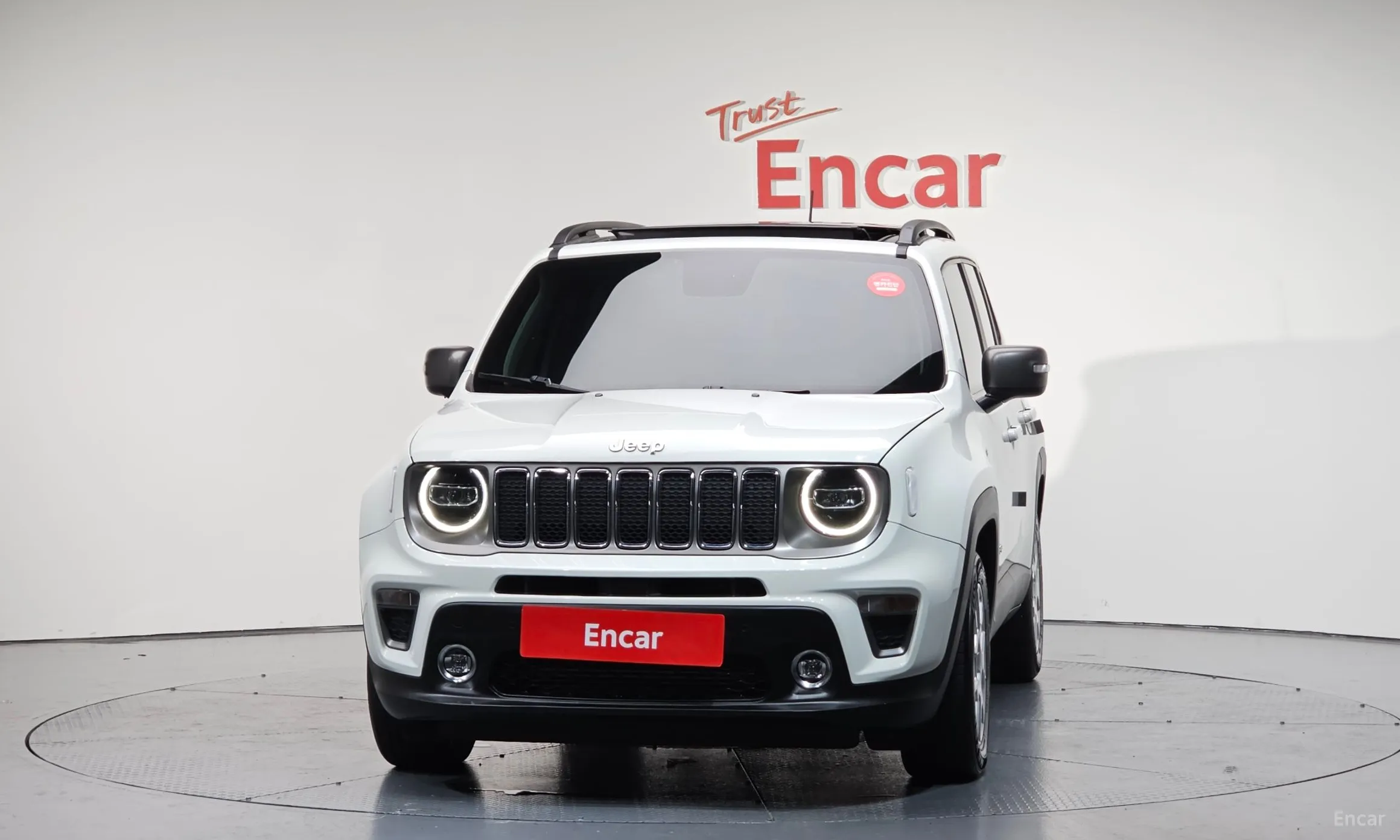 Jeep Renegade превью 3